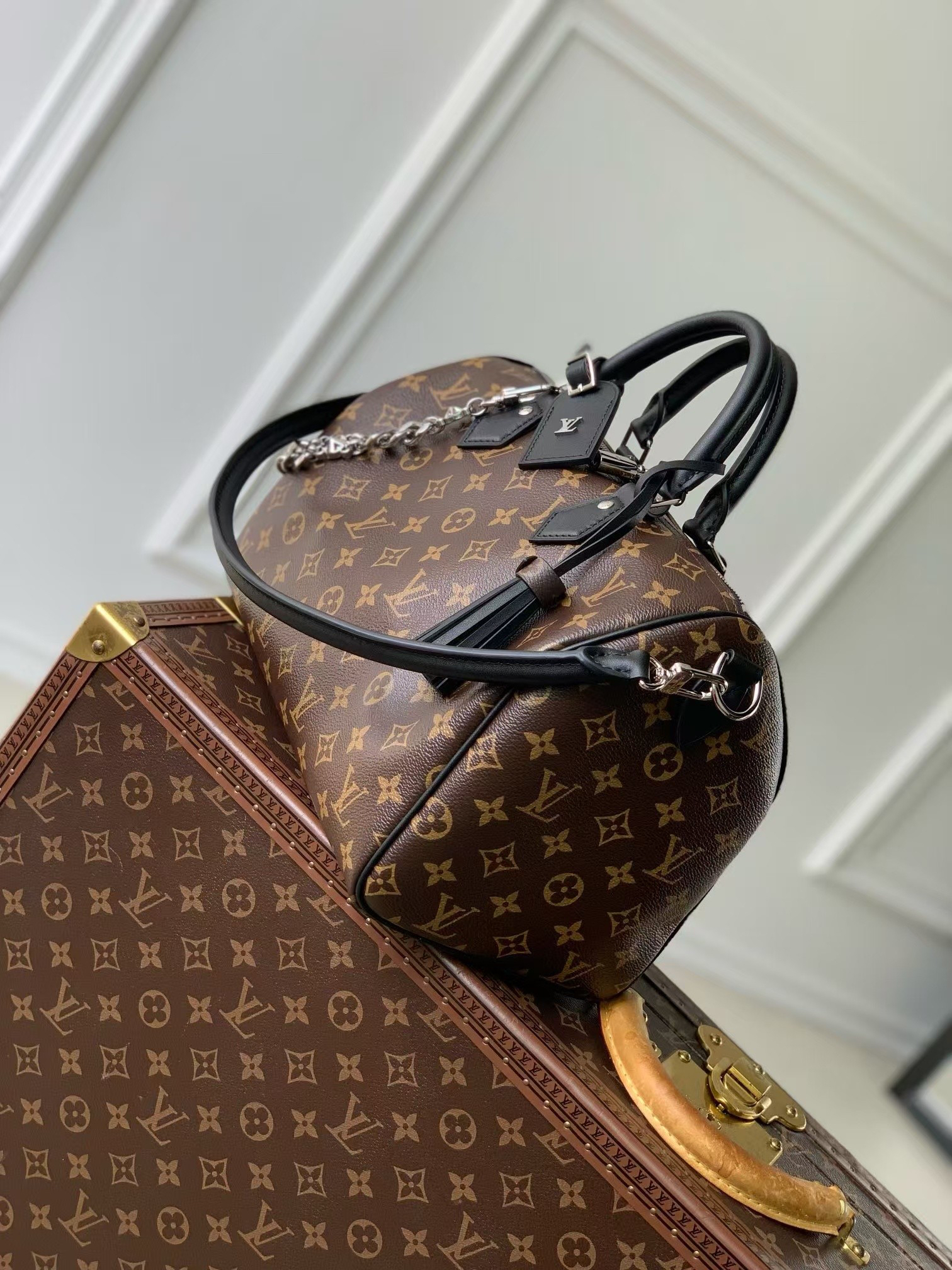 Louis Vuitton Speedy Soft 30 Dark Monogram Handbag - Image 2