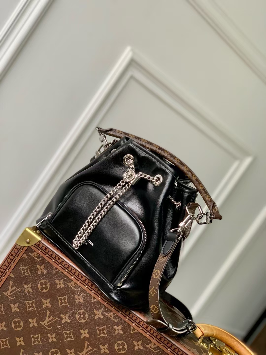 Louis Vuitton LV Vibe No Way Handbag - Image 2