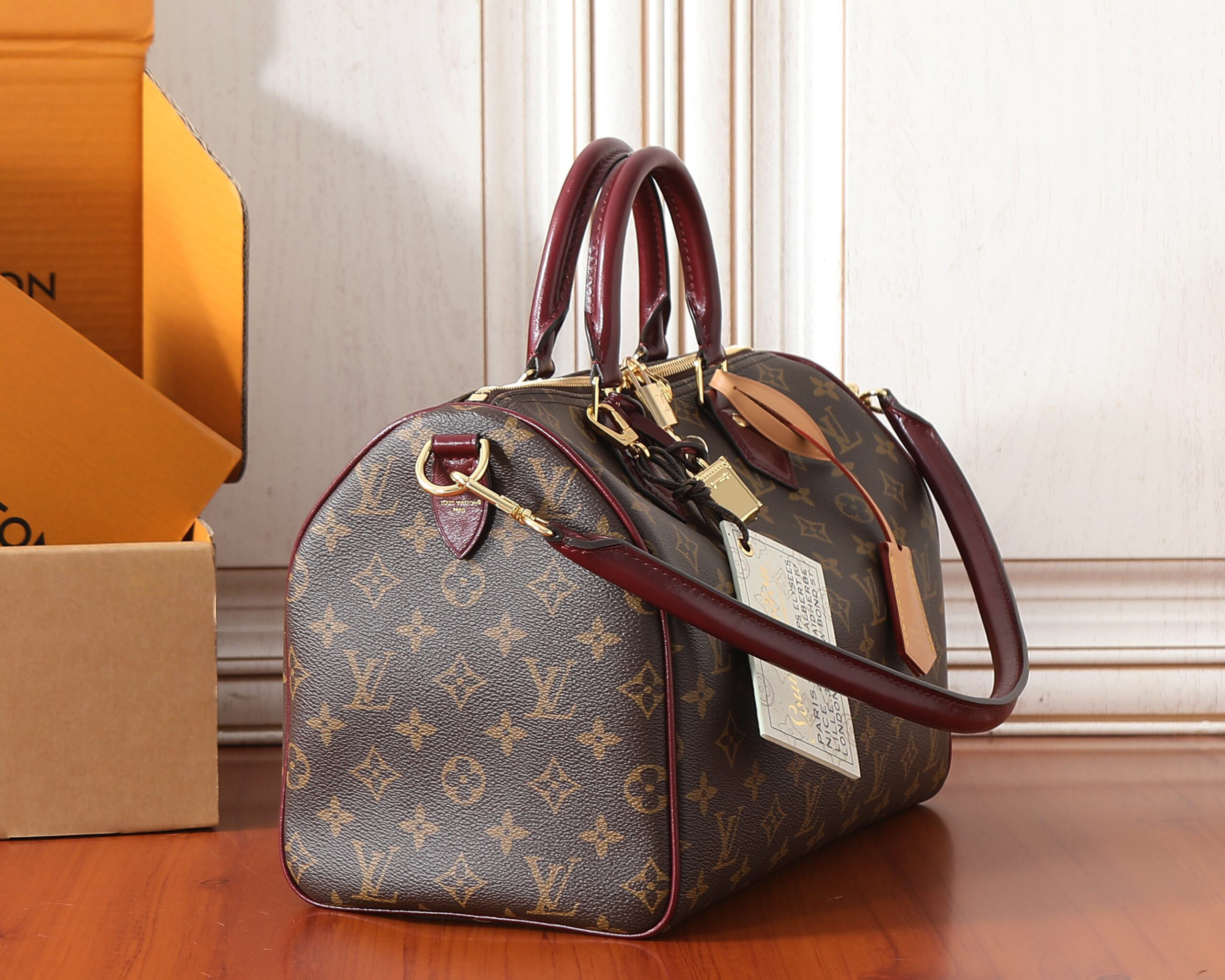 Louis Vuitton Speedy Soft 30 Handbag - Image 2