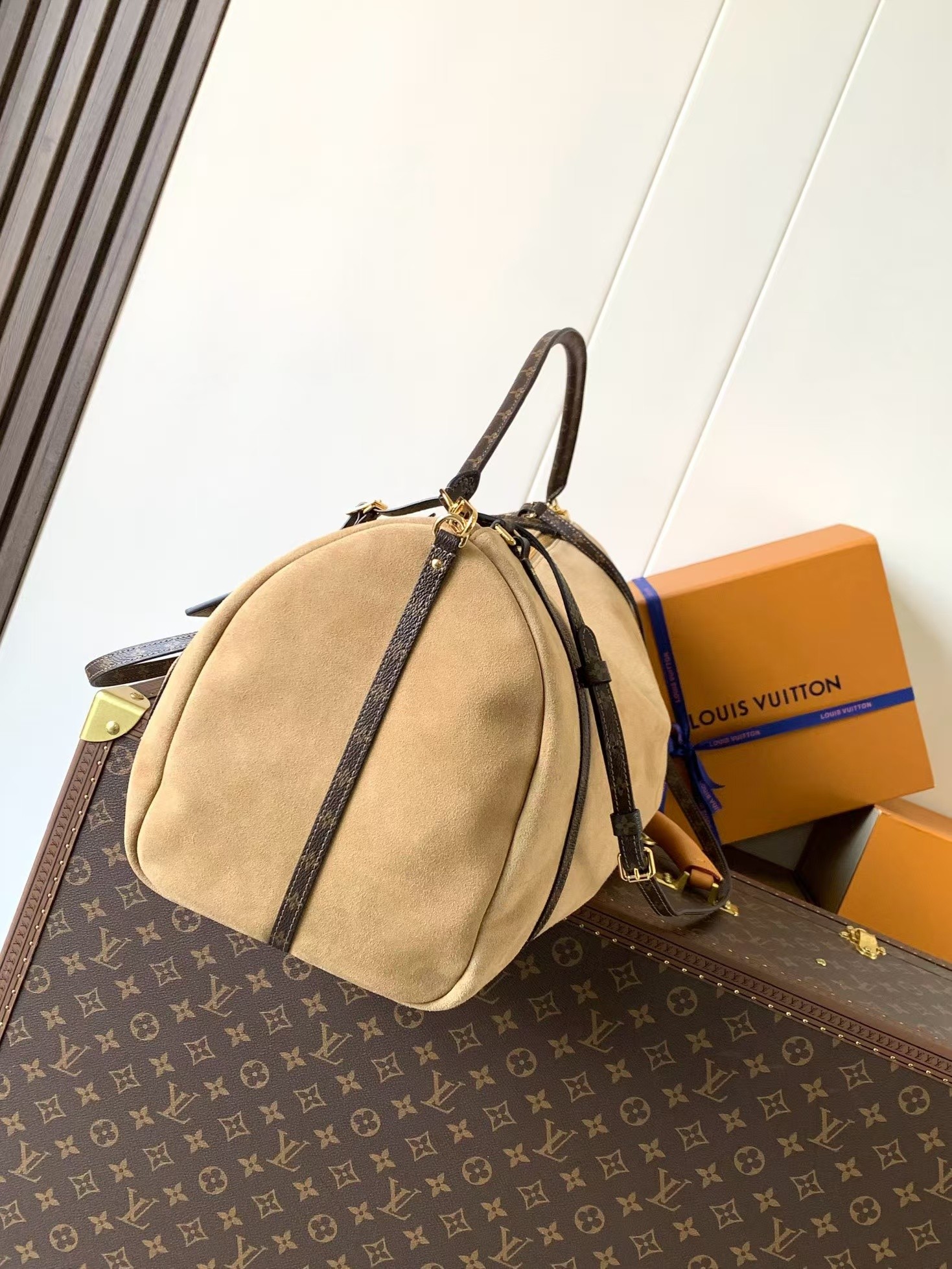 Louis Vuitton Express Travel Bag - Image 2