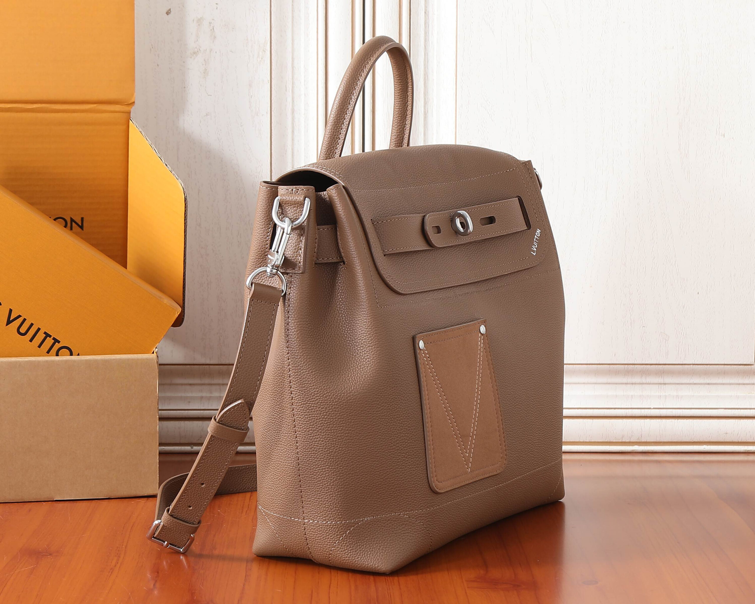 Louis Vuitton Steamer 30 Handbag in LV Touch Leather - Image 2