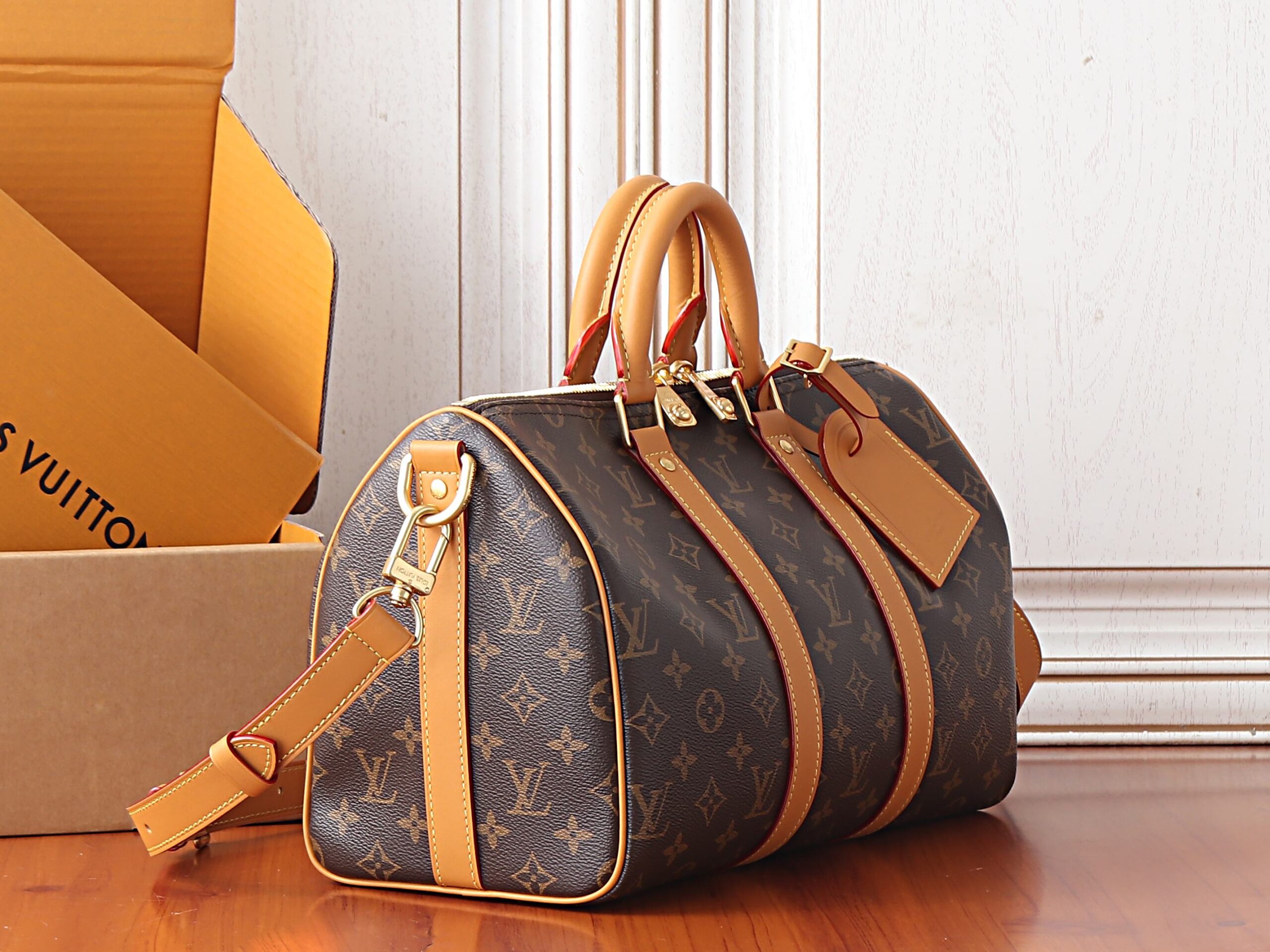 Louis Vuitton Keepall Bandoulière 35 Travel Bag - Image 2