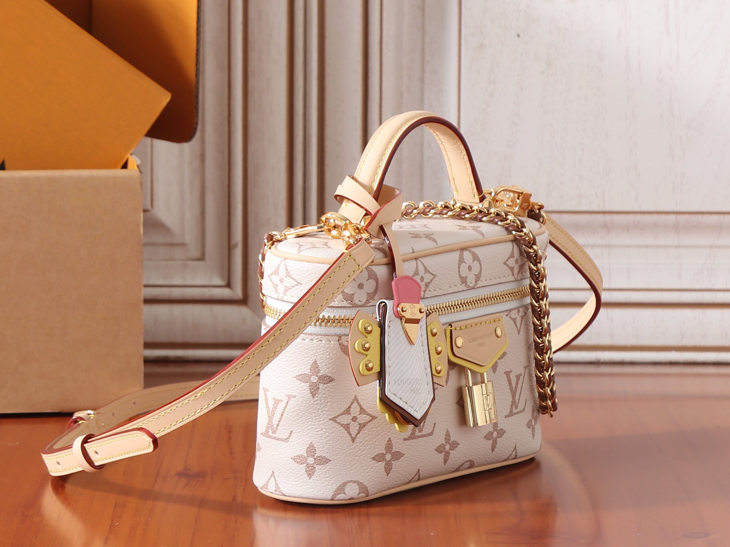 Louis Vuitton LV Crafty Vanity Chain Pouch - Image 2