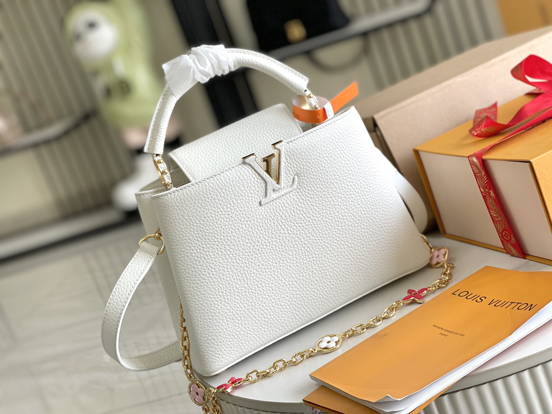 Louis Vuitton Capucines BB Handbag - Image 2