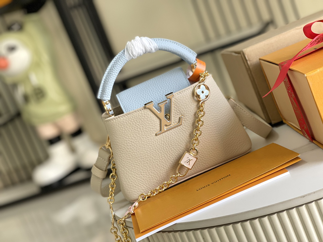 Louis Vuitton Capucines Mini Handbag in Taurillon Leather - Image 2