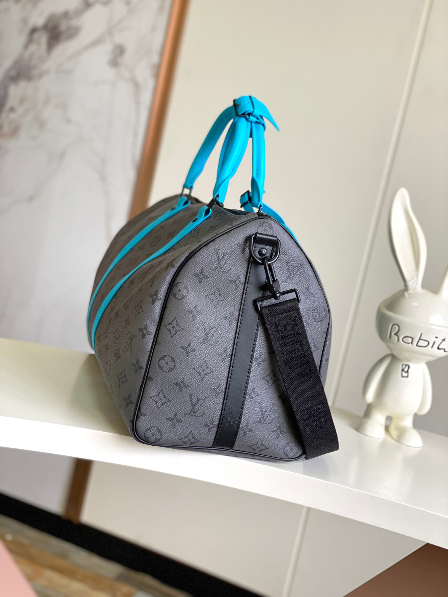 Louis Vuitton Keepall Bandoulière 45 Travel Bag in Monogram Eclipse Reverse Canvas - Image 2