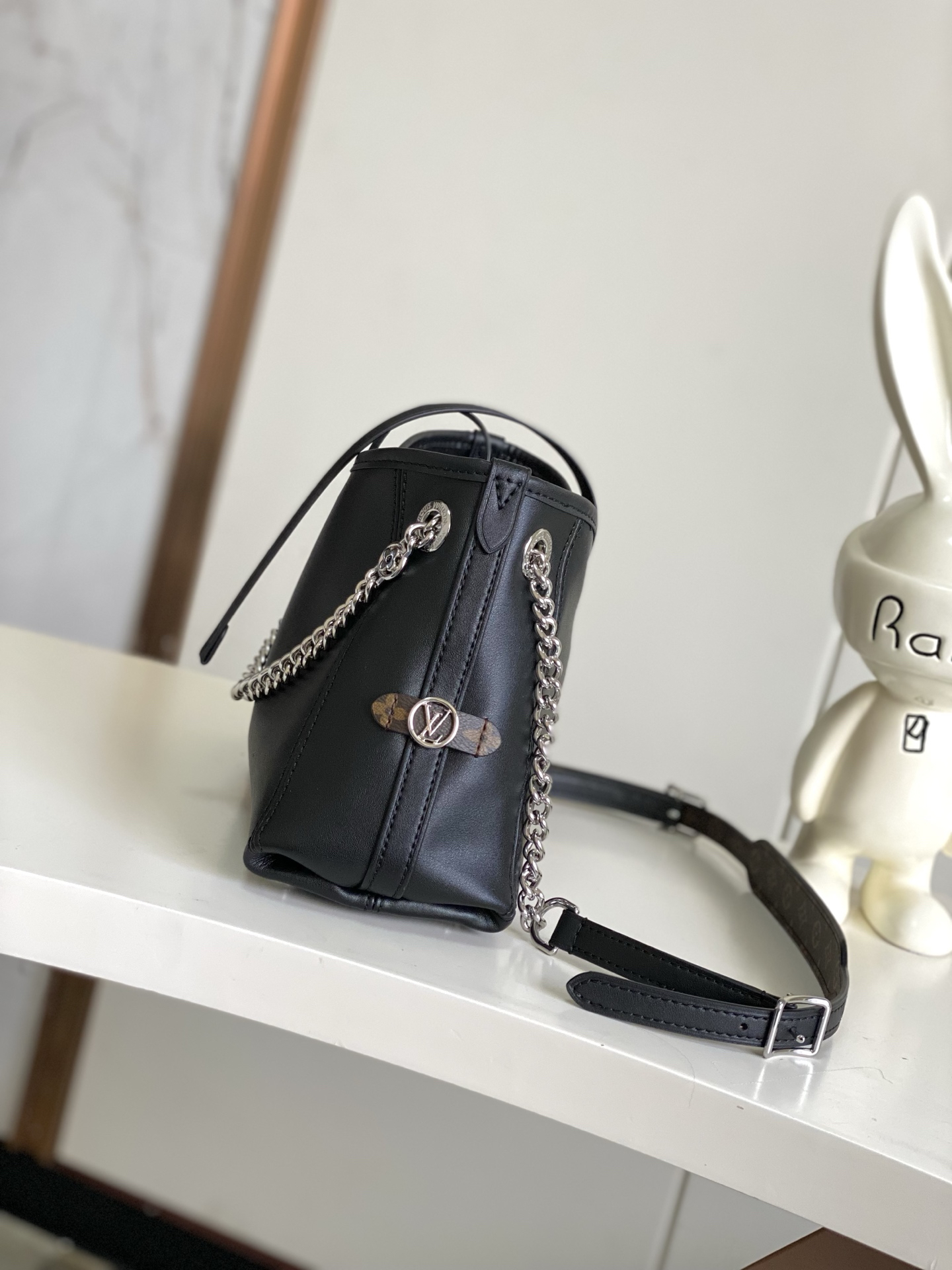 Louis Vuitton CarryAll BB Monogram Lambskin Shoulder Bag - Image 2