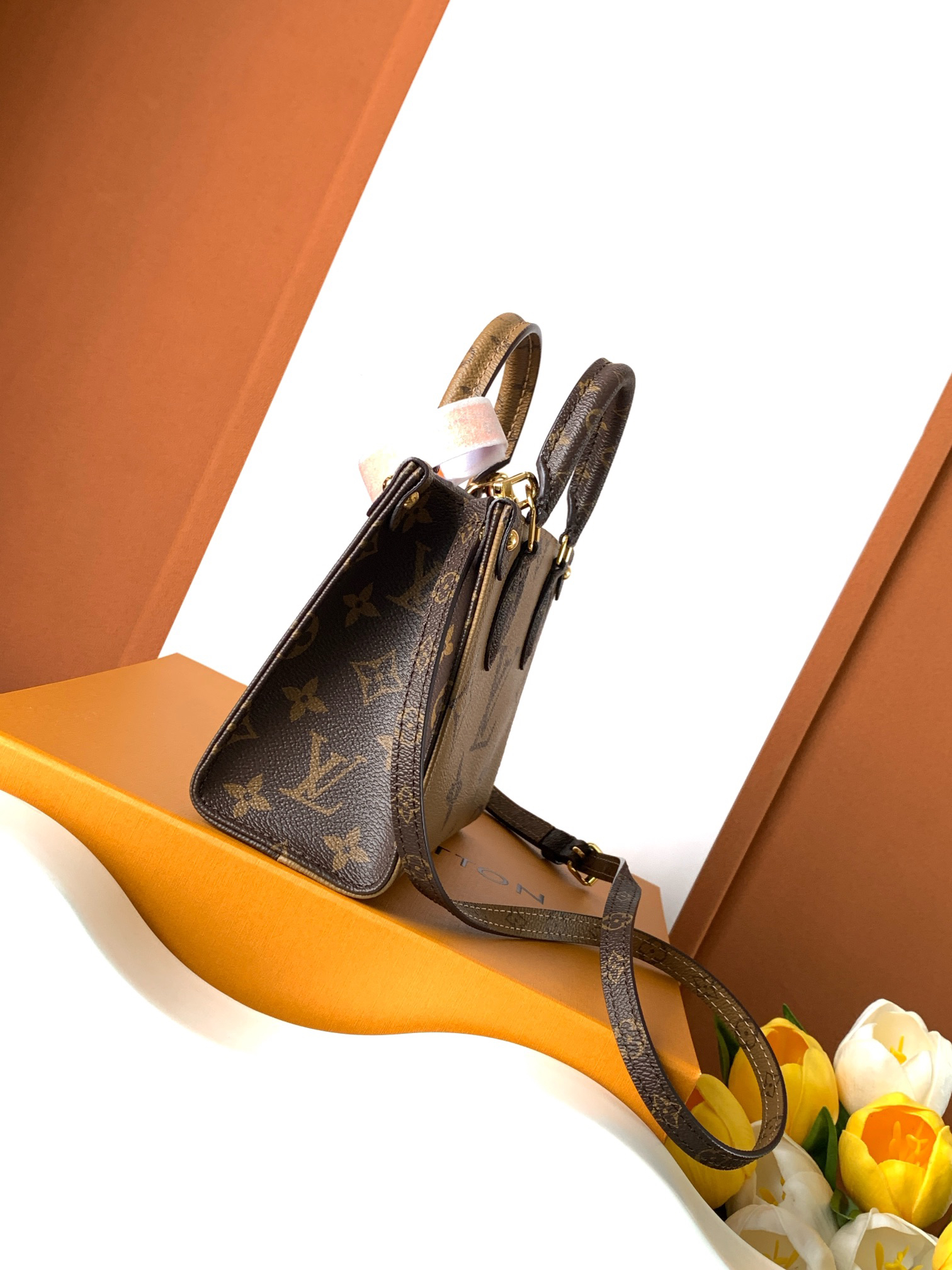Louis Vuitton OnTheGo Tote Bag M46839 - Image 2