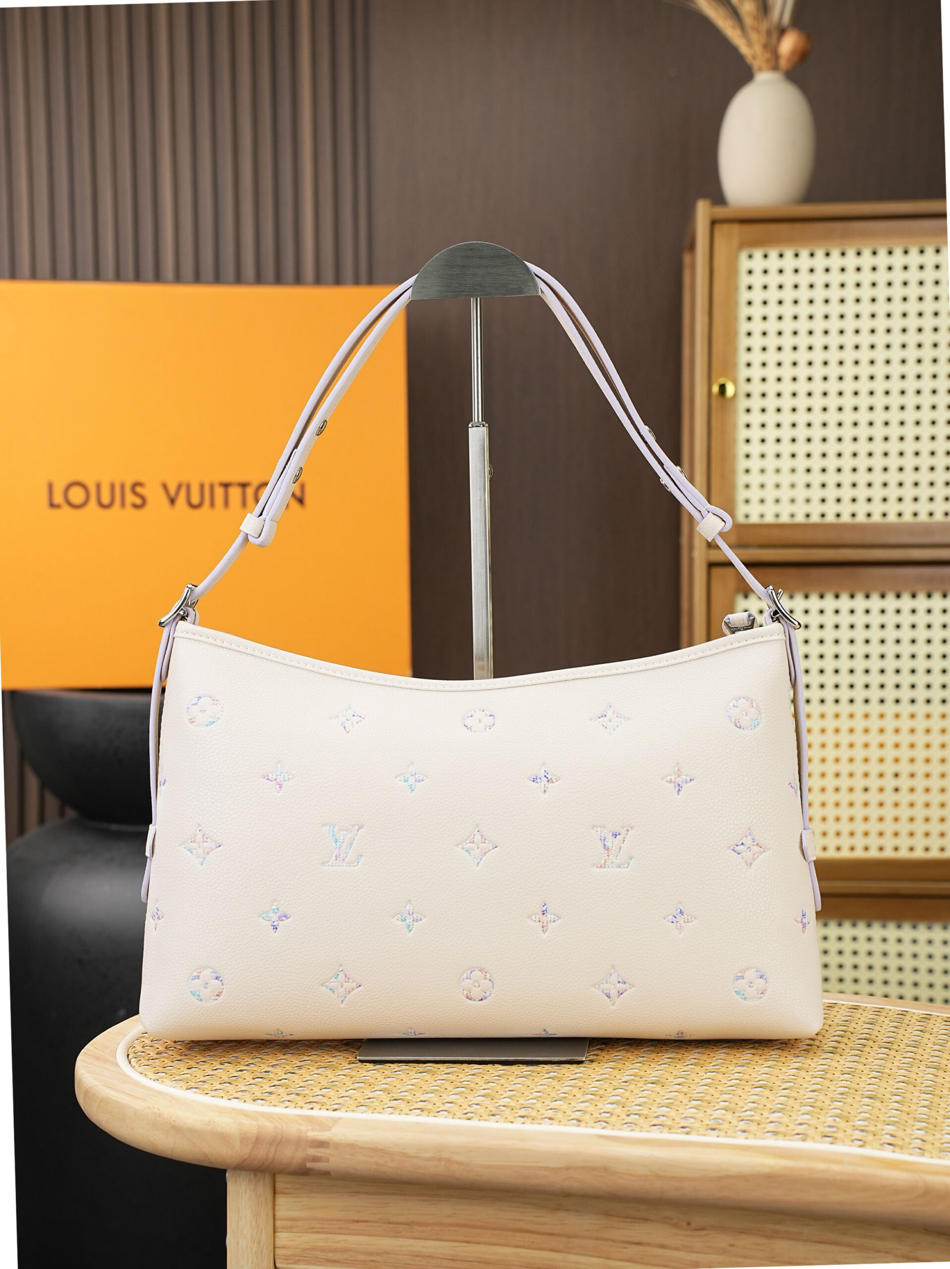 Louis Vuitton CarryAll Handbag in Monogram Empreinte Leather - Image 2