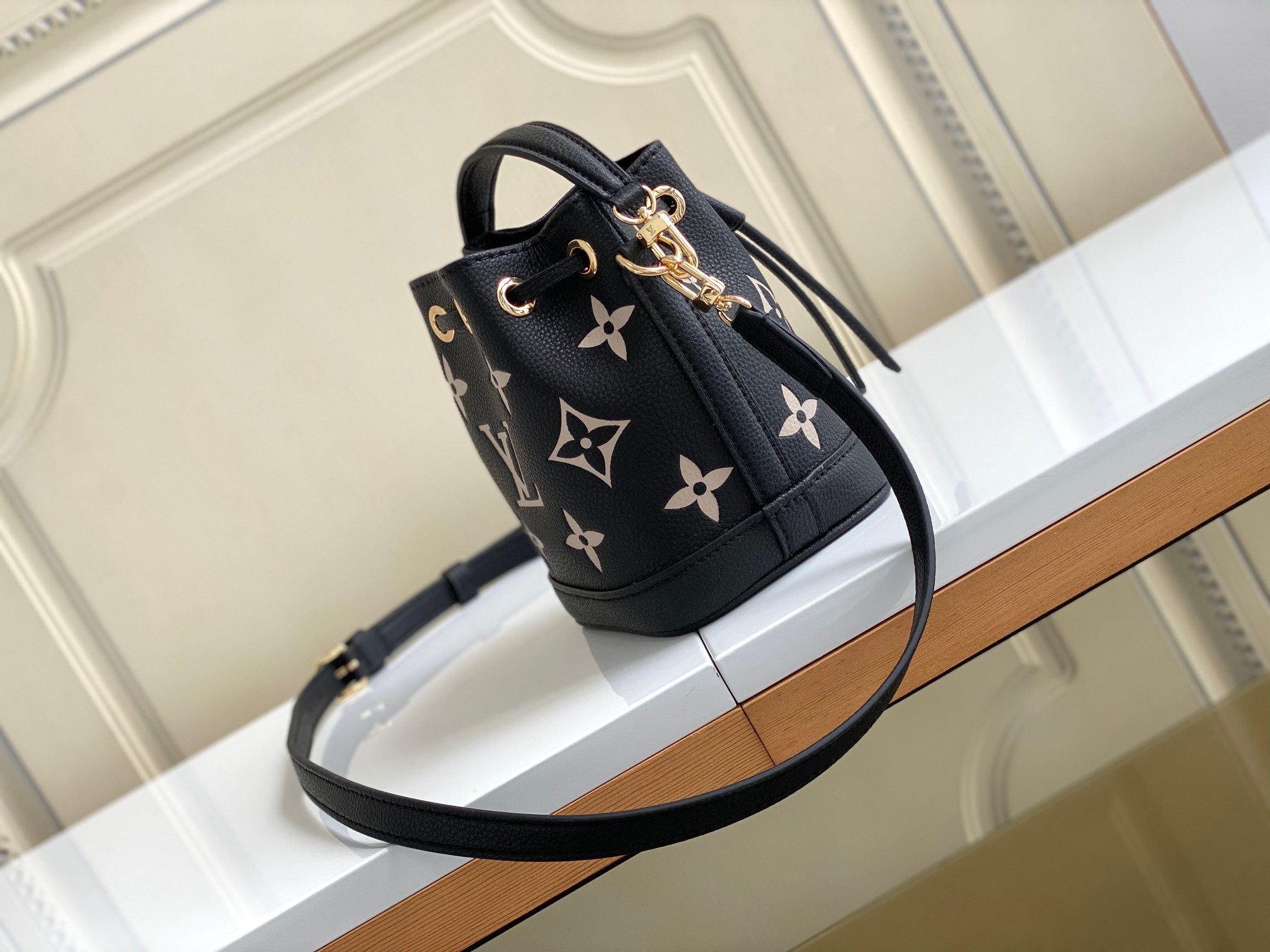 Louis Vuitton Nano Noé Bucket Bag M81626 - Image 2