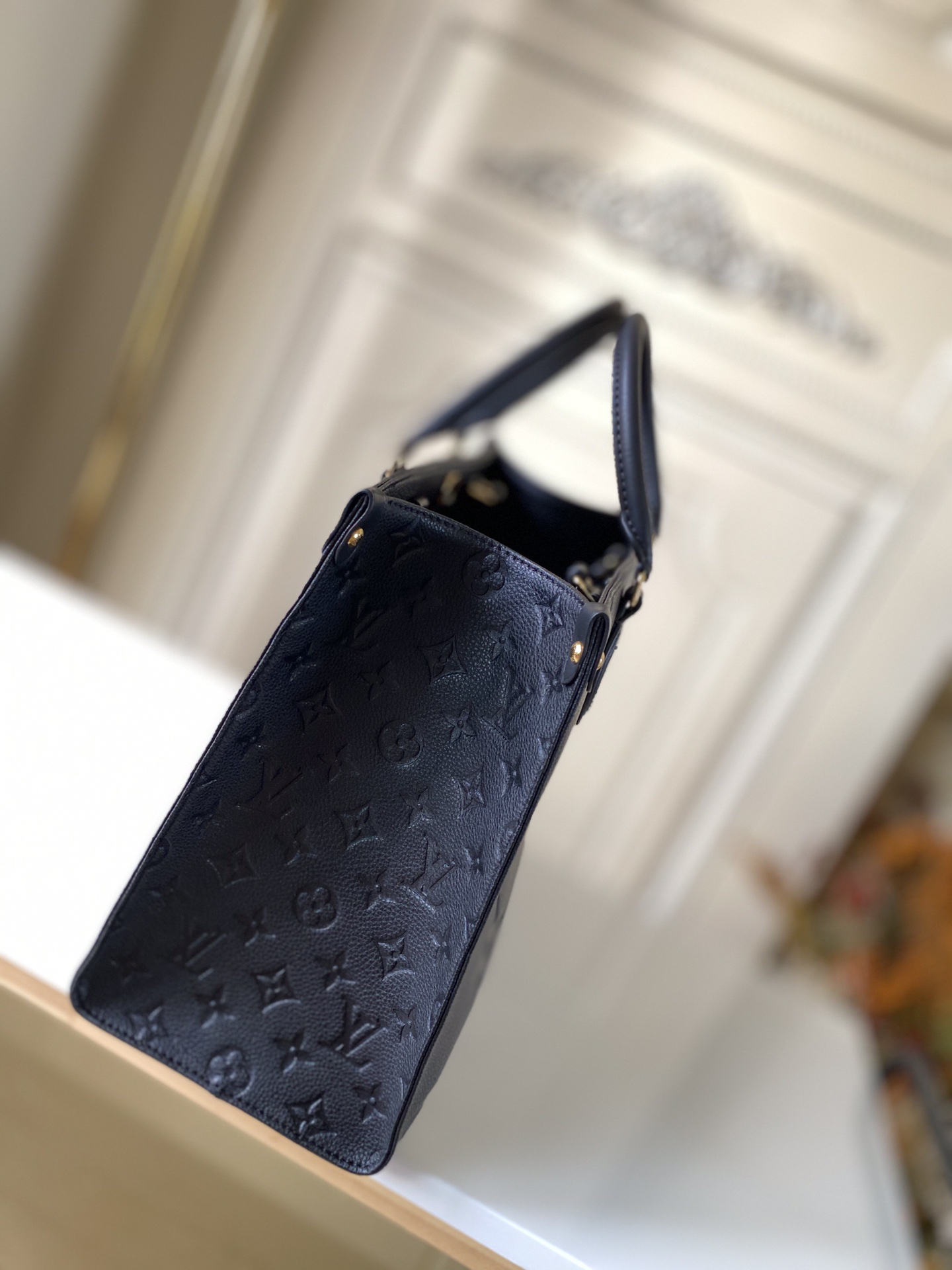 Louis Vuitton Onthego Small Tote Bag M45595 in Black Monogram - Image 2