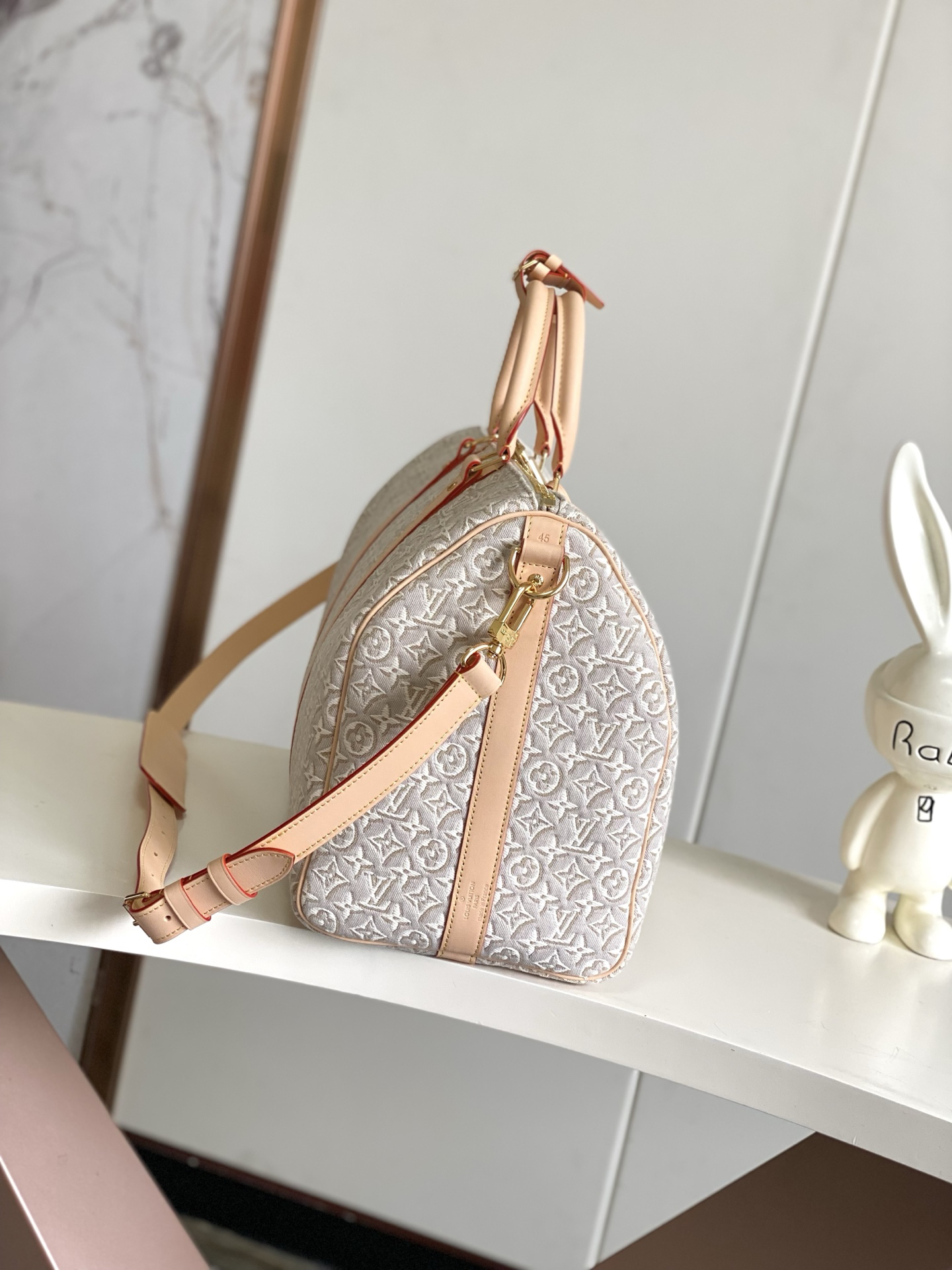 Louis Vuitton Keepall Bandoulière 45 Travel Bag in Monogram Emblème Canvas - Image 2