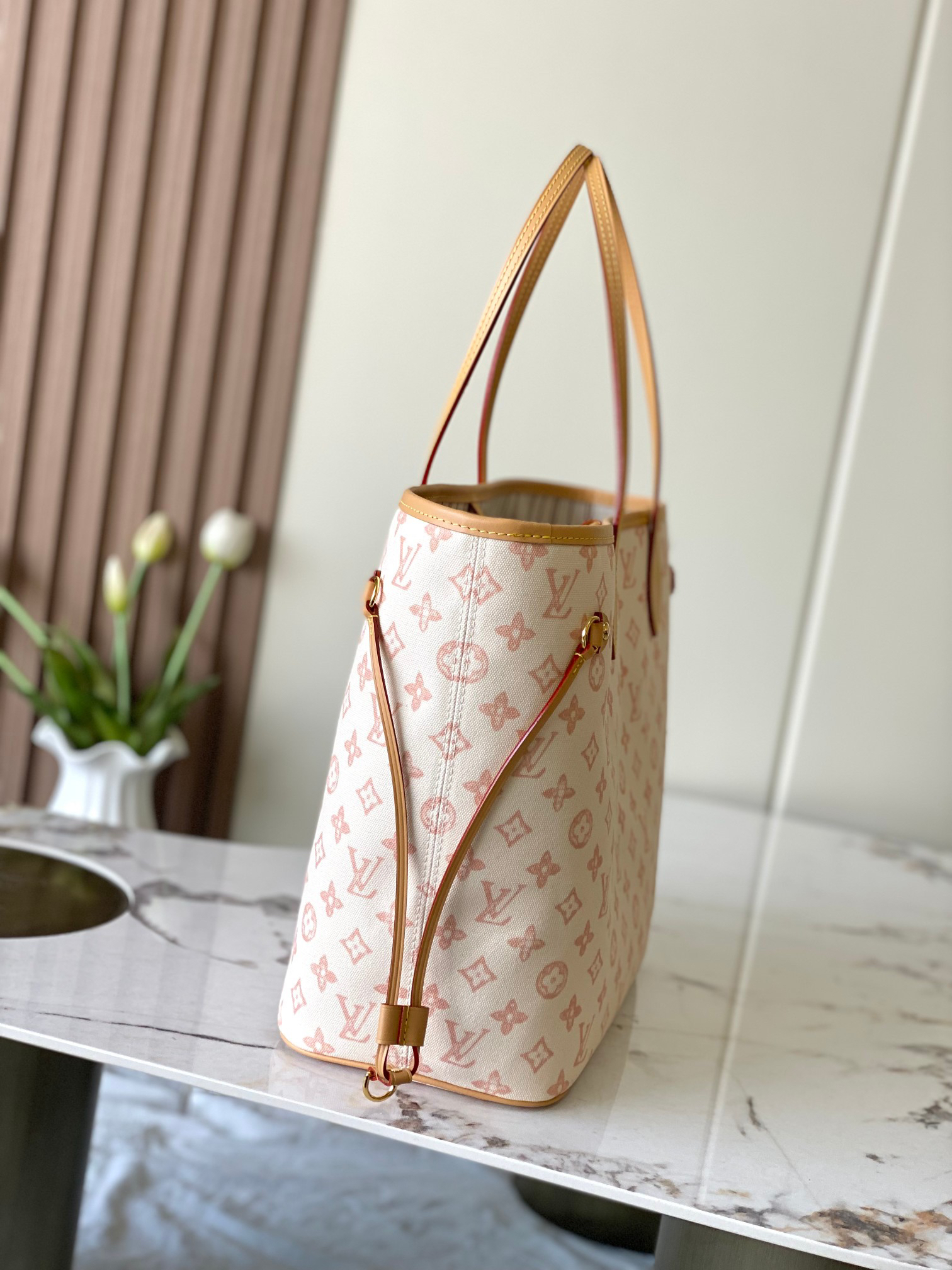Louis Vuitton Neverfull MM Monogram Canvas Tote Bag - Image 2