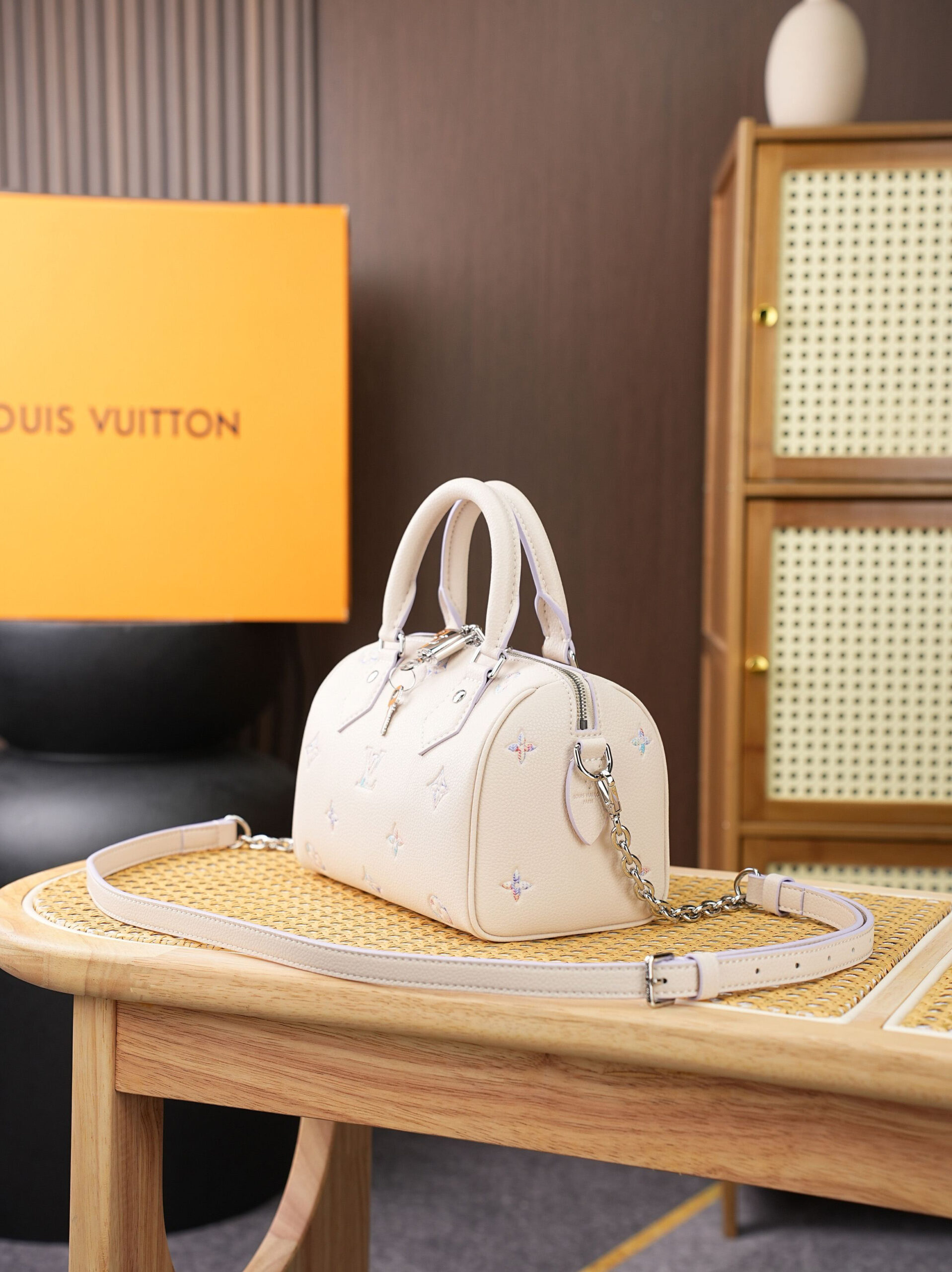 Louis Vuitton Speedy Bandoulière 20 Handbag, White and Purple Gradient - Image 2