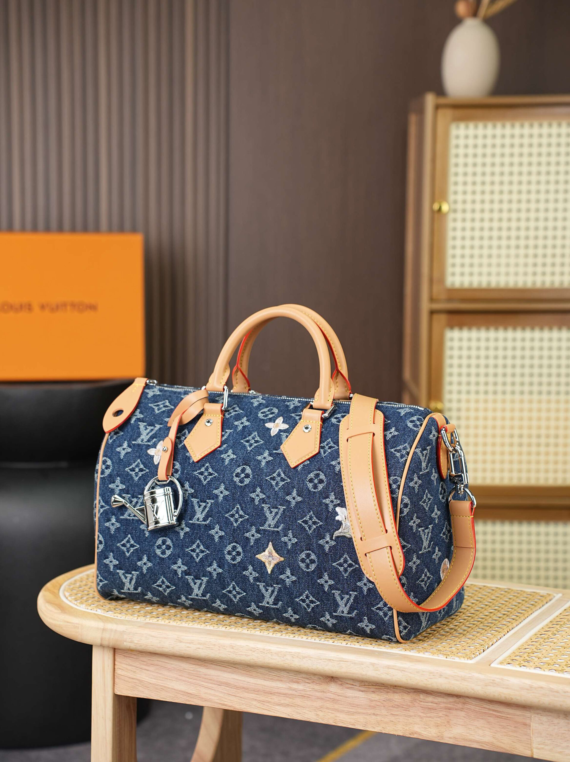Speedy 30 Bandoulière Monogram Denim Crossbody Bag - Image 2