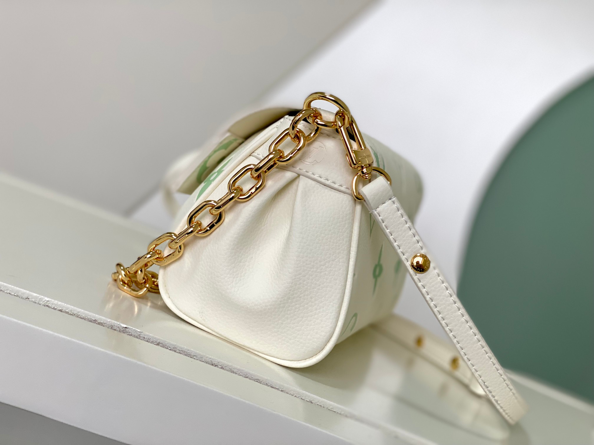 Louis Vuitton Favorite Crossbody Bag in Matcha Green Cowhide Leather - Image 2