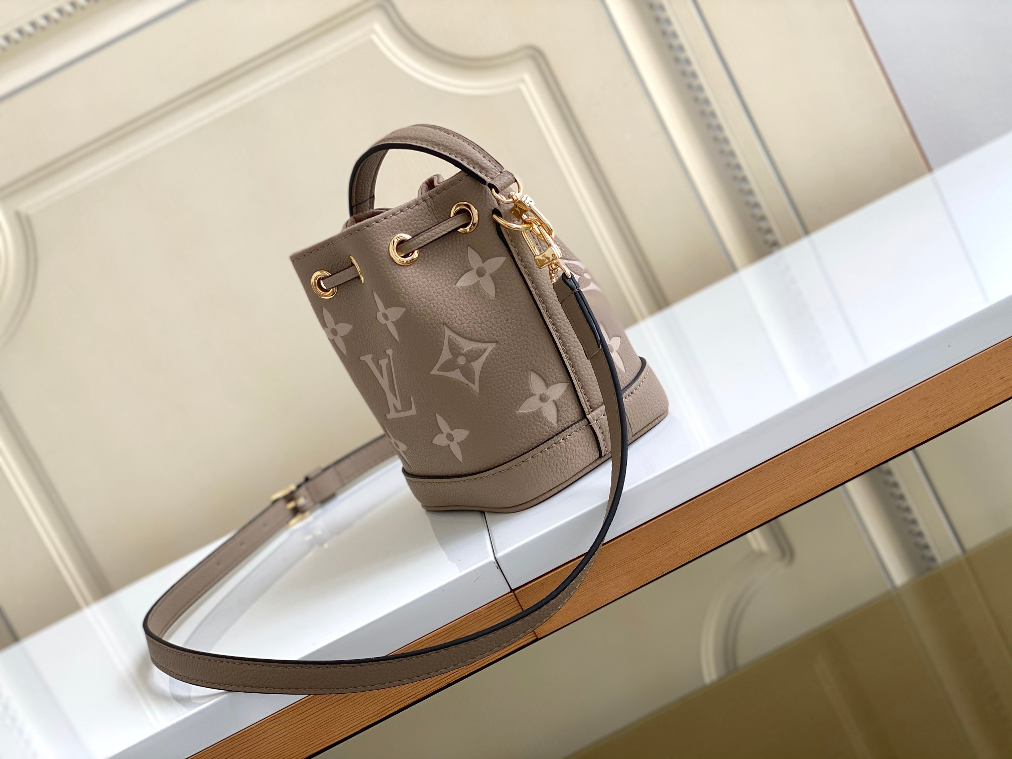Louis Vuitton Nano Noé Bucket Bag M46291 / M81626 - Image 2
