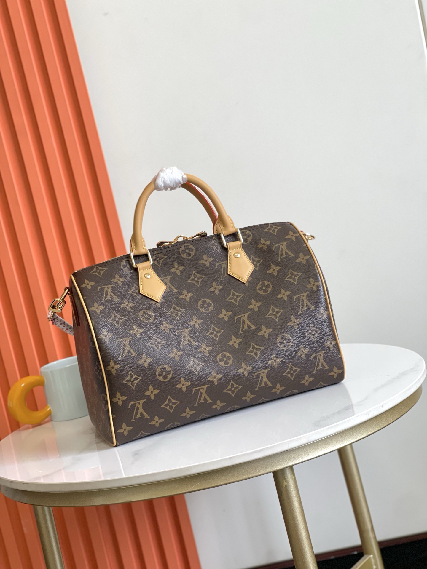 Louis Vuitton Speedy Soft 30 Handbag in Monogram Canvas - Image 2