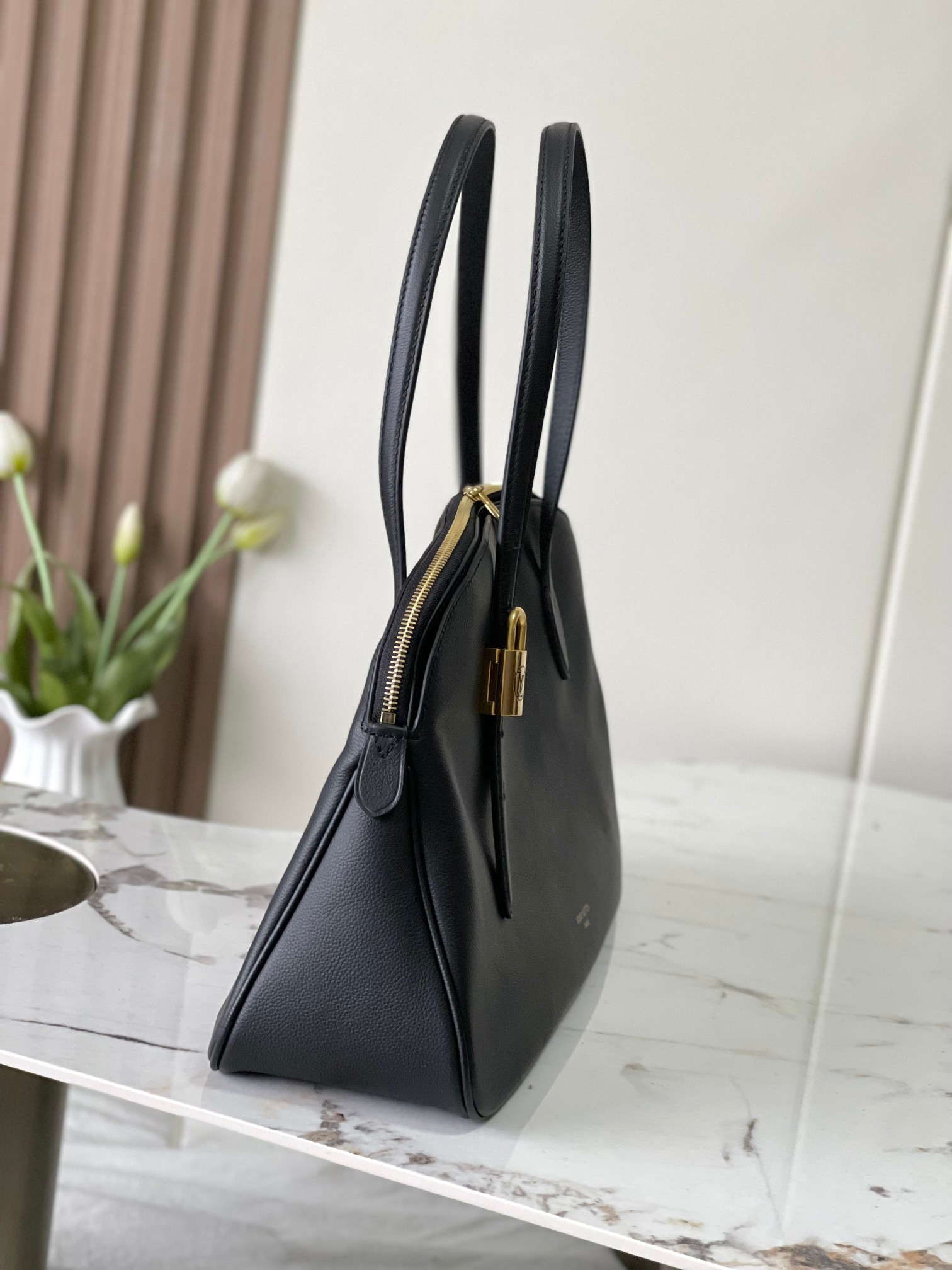 Low Key Double-Layer Leather Handbag M26257/M26688 - Image 2