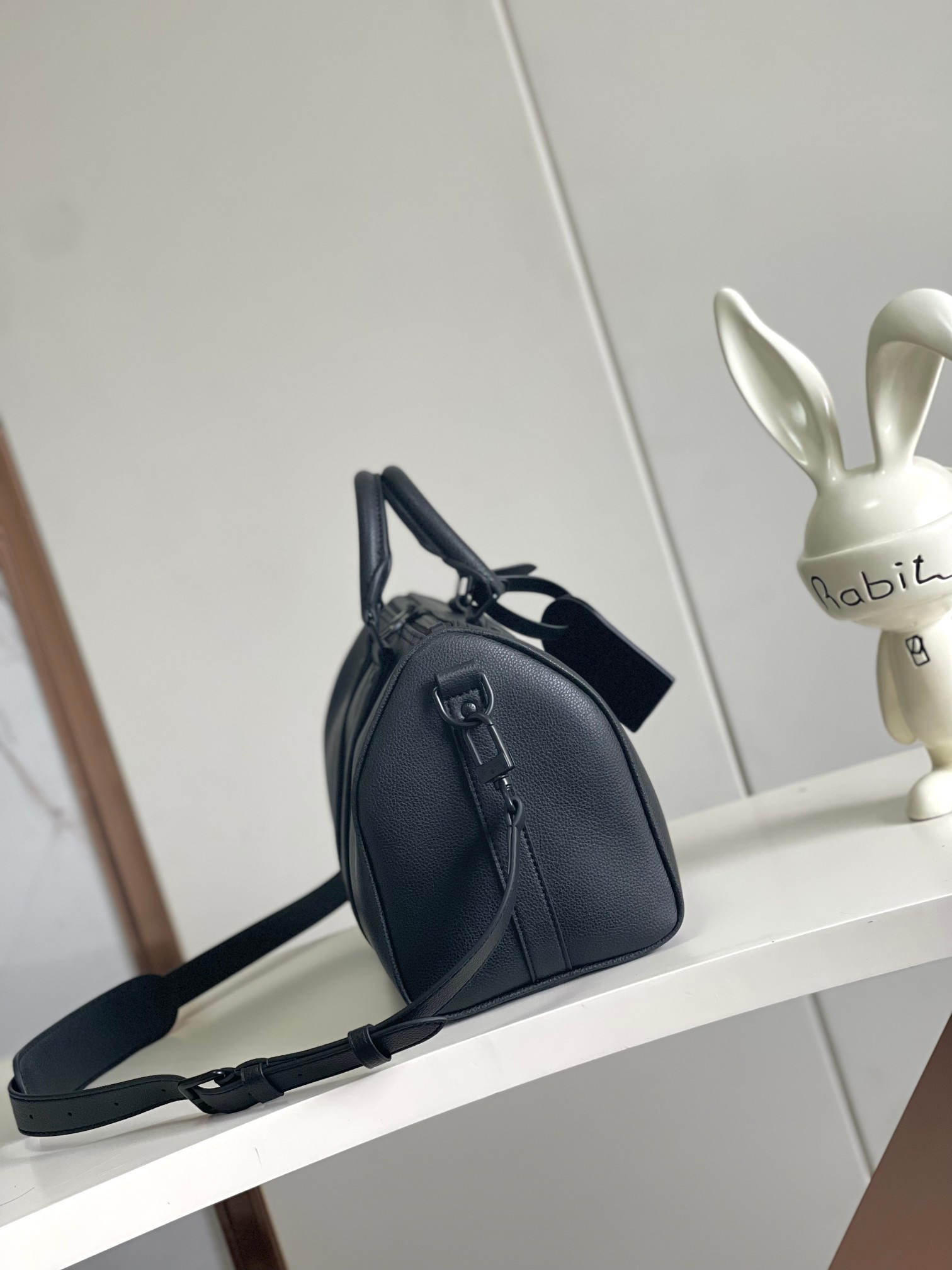Louis Vuitton Keepall Bandoulière 35 Travel Bag - Image 2
