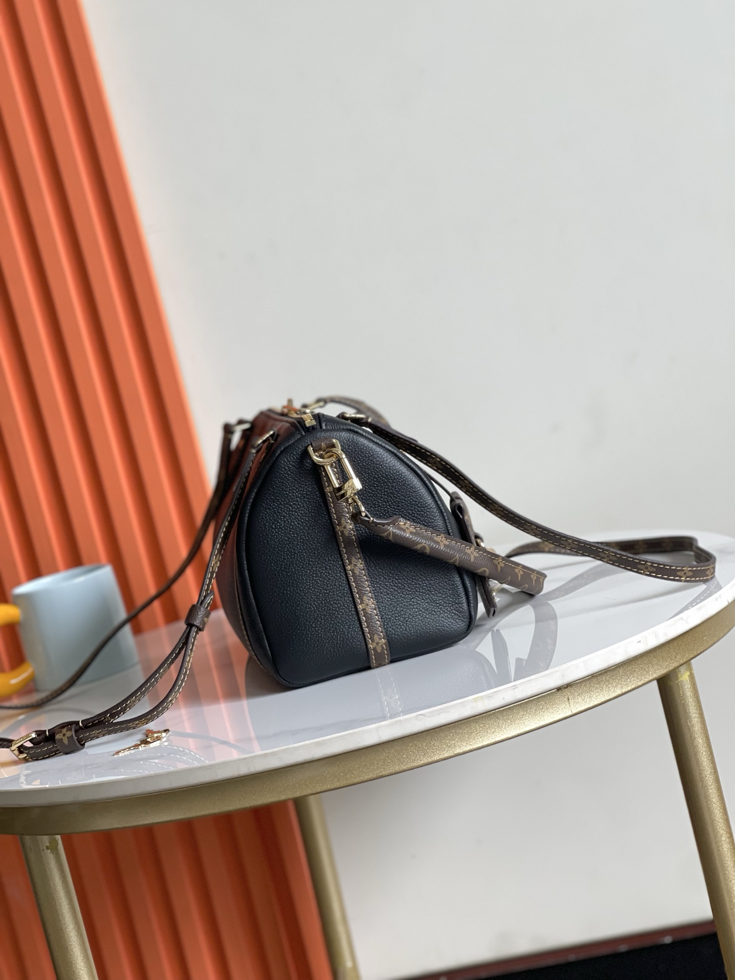 Louis Vuitton Express Small Shoulder Bag - Image 2