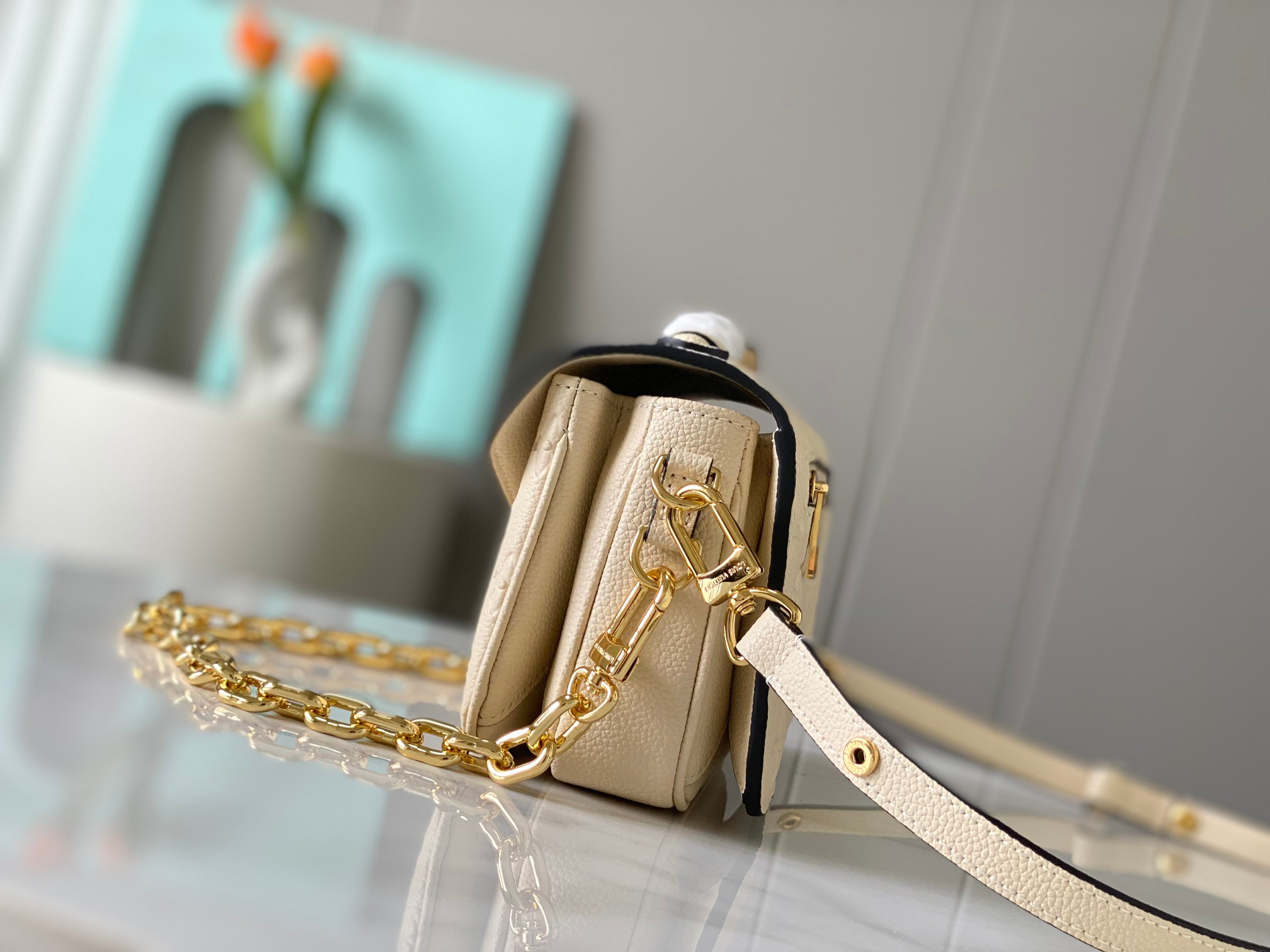 Louis Vuitton Pochette Métis East West Crossbody Bag - Image 2