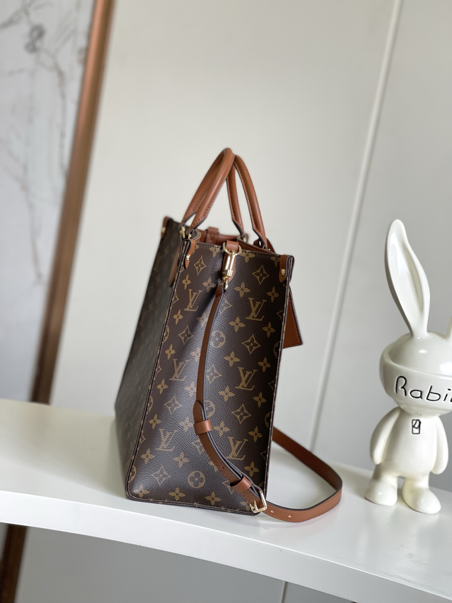 Louis Vuitton OnTheGo Organizer Crossbody Bag - Image 2
