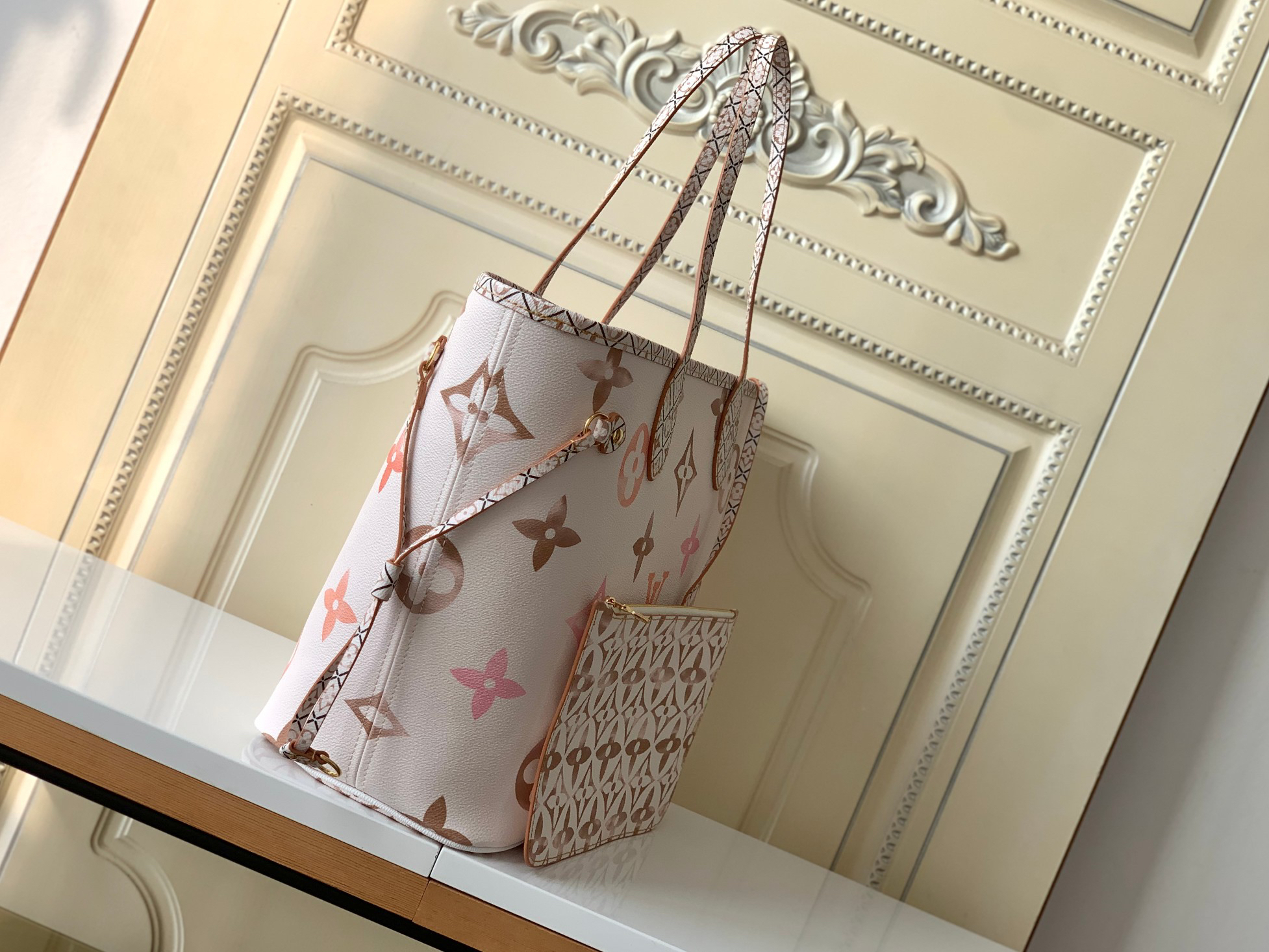 Louis Vuitton Neverfull Monogram Canvas Tote Bag with Detachable Zip Pouch - Image 2