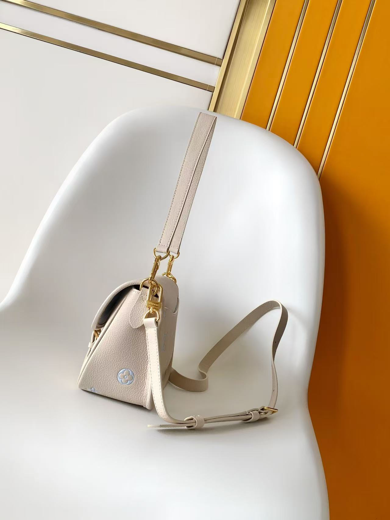 Louis Vuitton Diane Shoulder Bag in Monogram Empreinte Leather - Image 2
