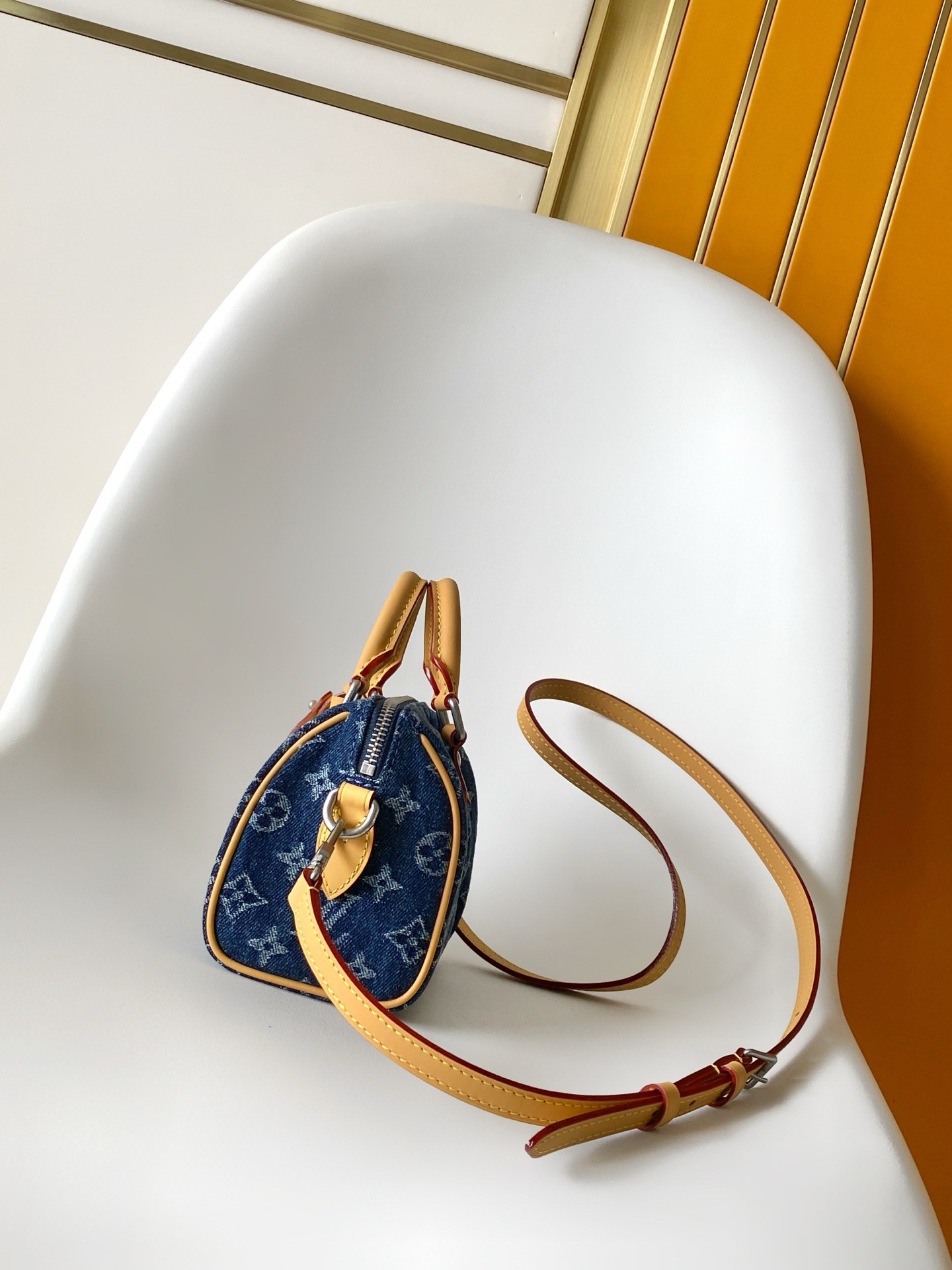 Louis Vuitton Speedy 18 Bandoulière Denim Crossbody Bag - Image 2