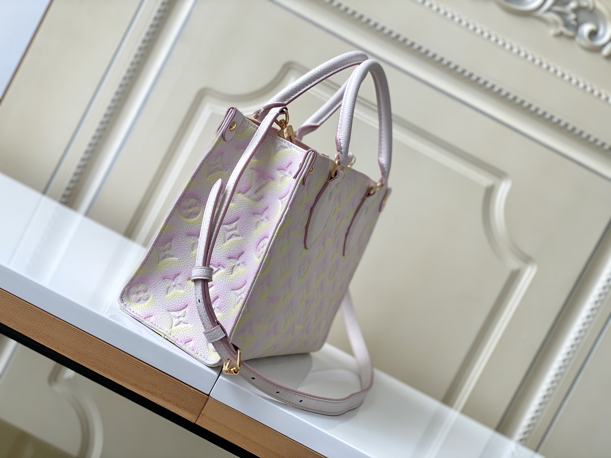 Louis Vuitton Onthego Small Tote Bag - Image 2