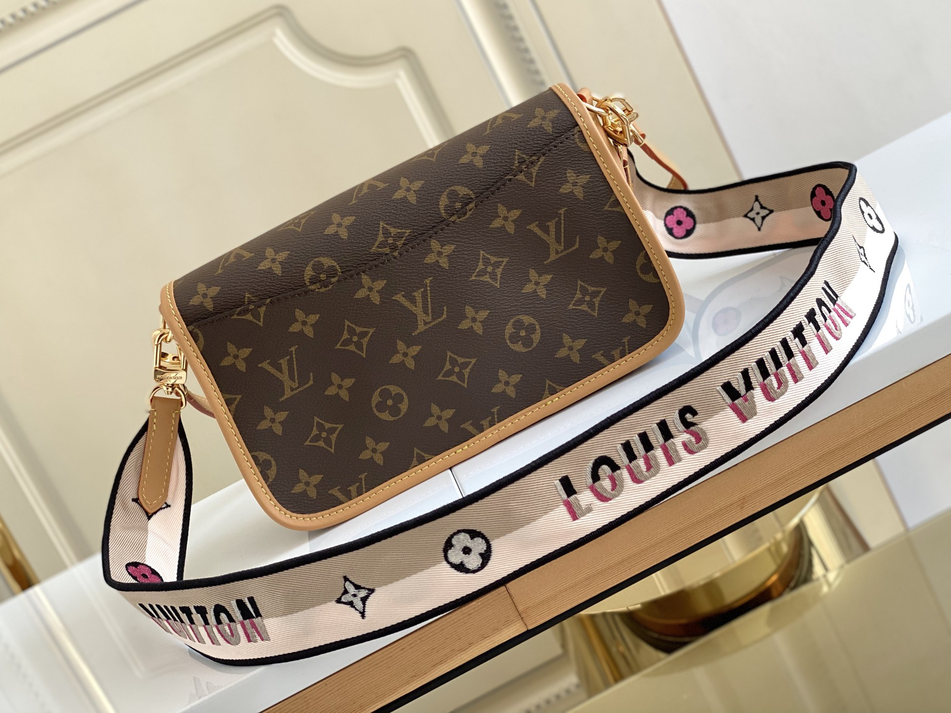 Louis Vuitton Diane Bag M45985 - Image 2