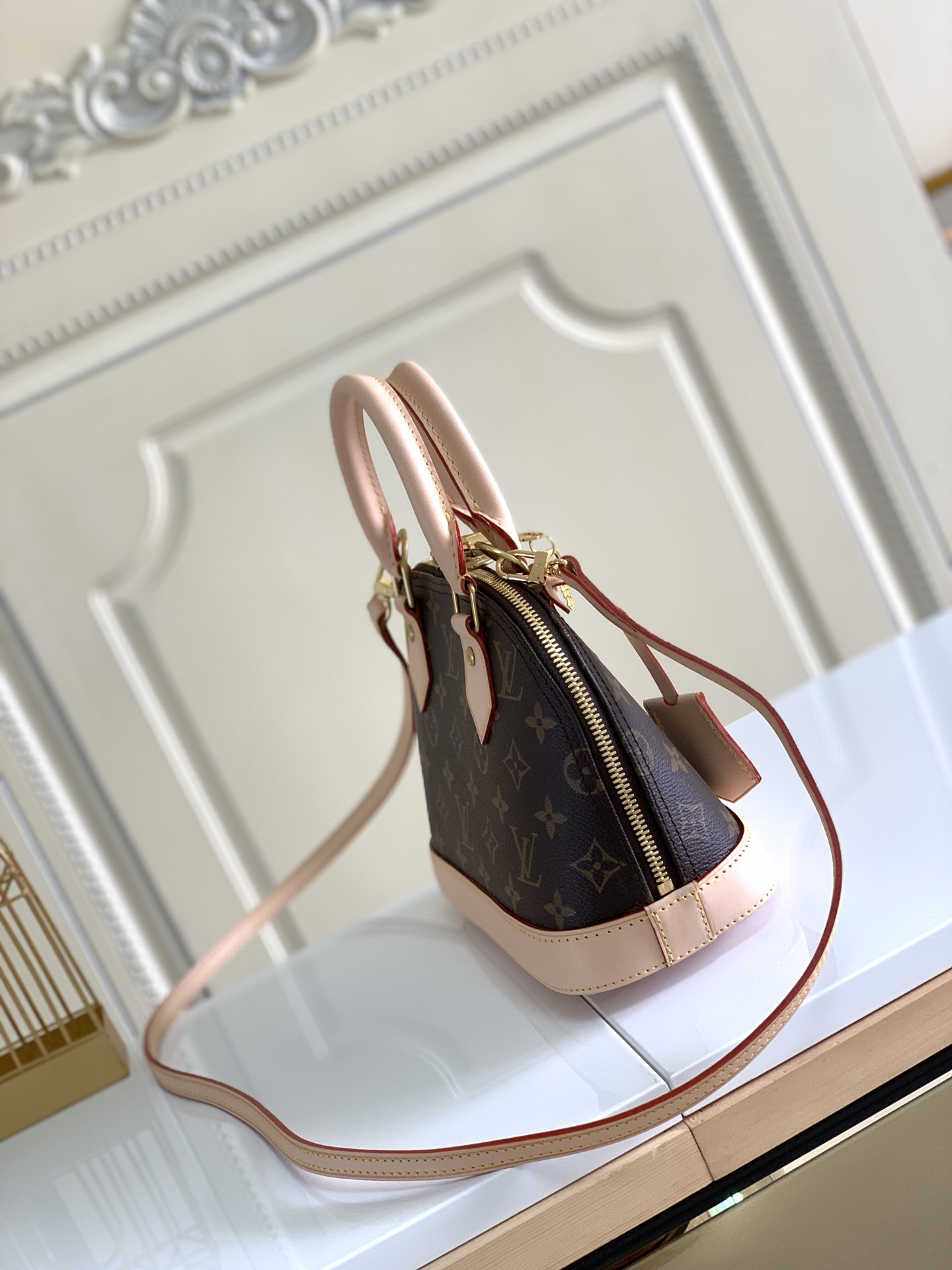 Louis Vuitton Alma Monogram Crossbody Bag M53152 - Image 2