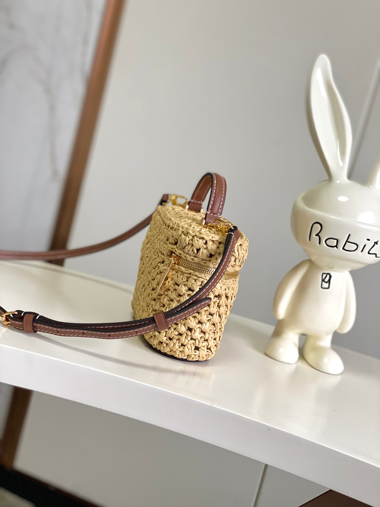 Louis Vuitton Vanity Chain Pouch - Image 2