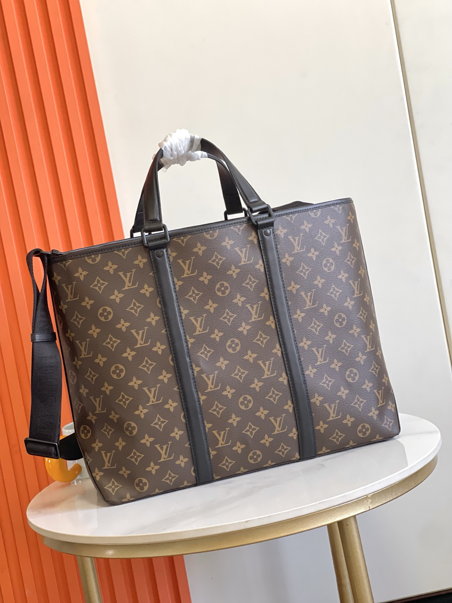 Louis Vuitton Week-End Tote Large M45733 - Image 2