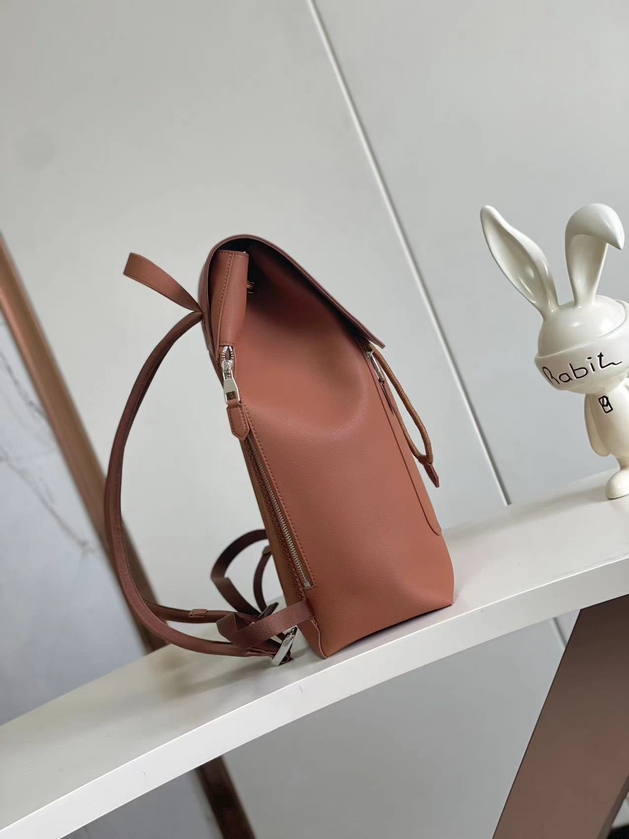 Fastline LV-Pattern Waxed Cowhide Leather Backpack - Image 2