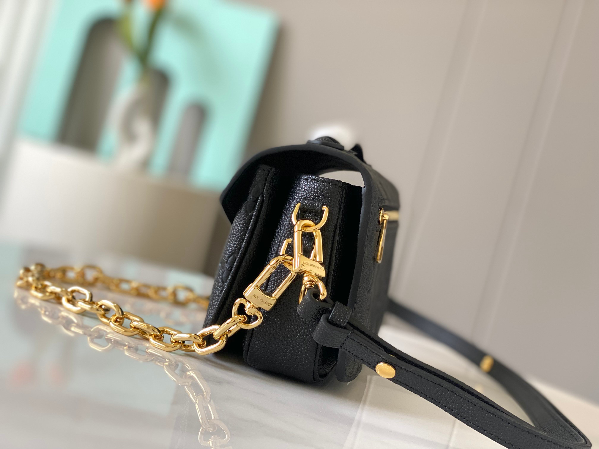 Louis Vuitton Pochette Métis East West Crossbody Bag - Image 2