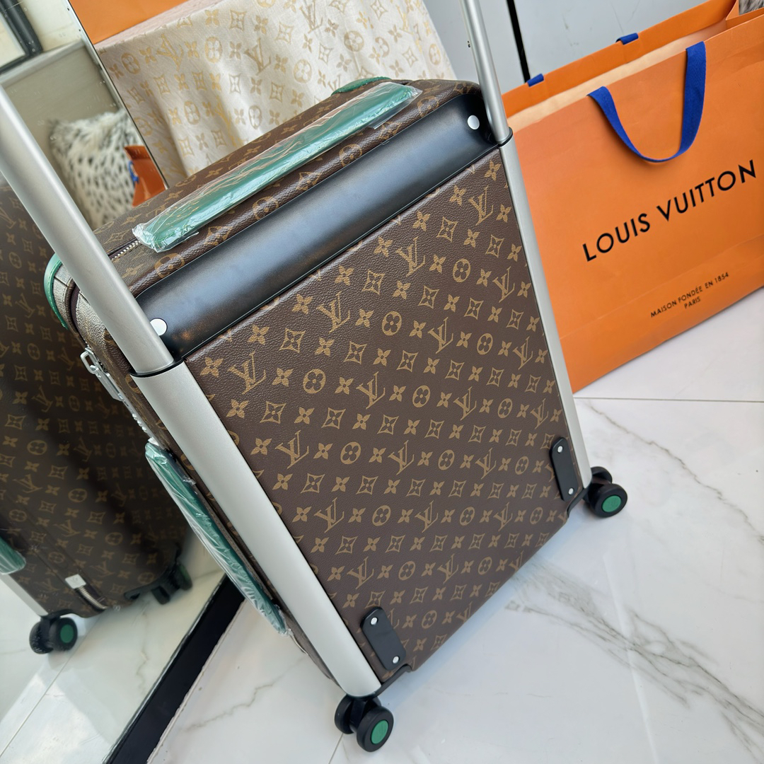 Louis Vuitton Horizon 55 Rolling Cabin Suitcase - Image 2
