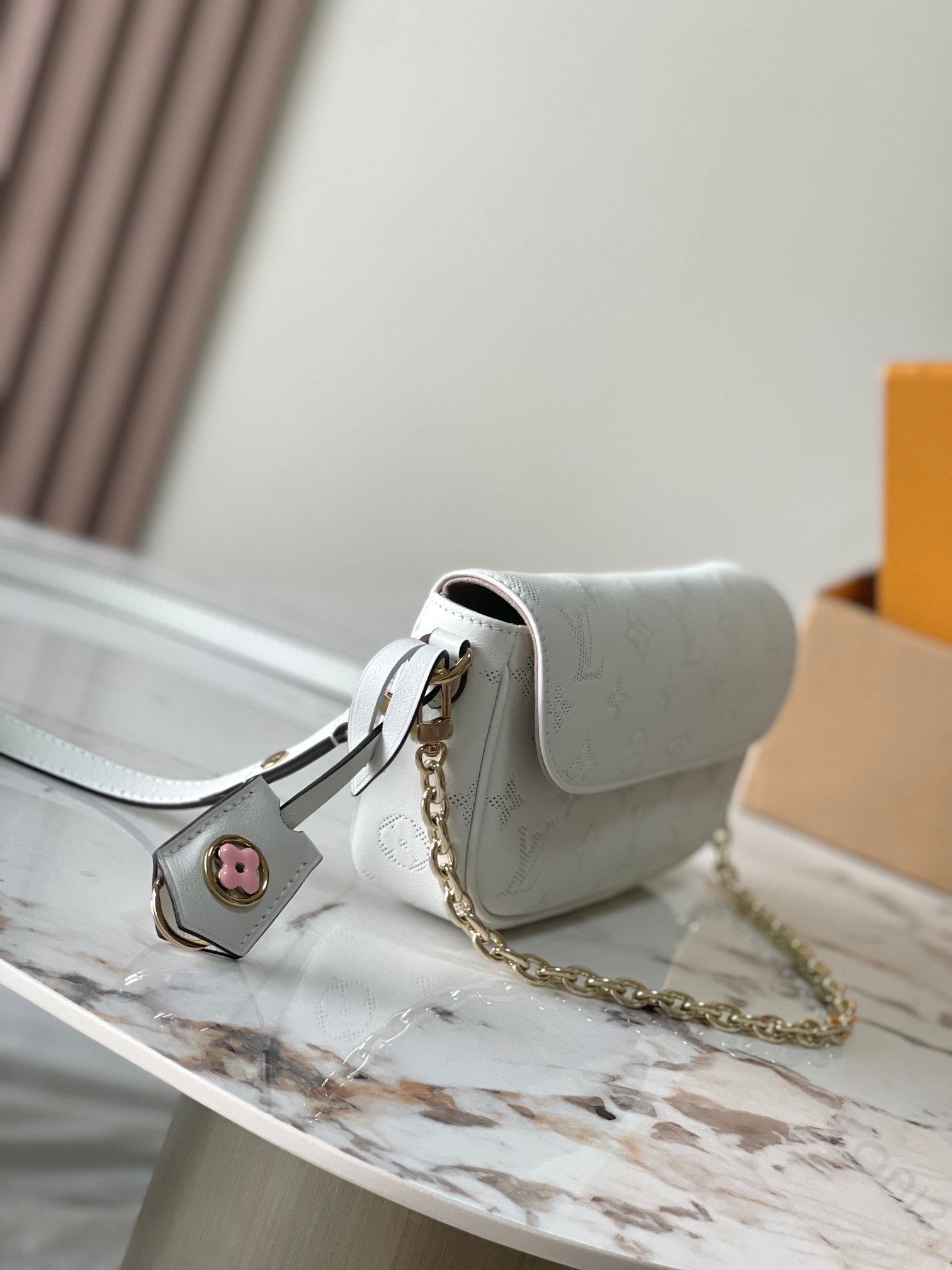 Sac Recoleta Leather Crossbody Bag - Image 2