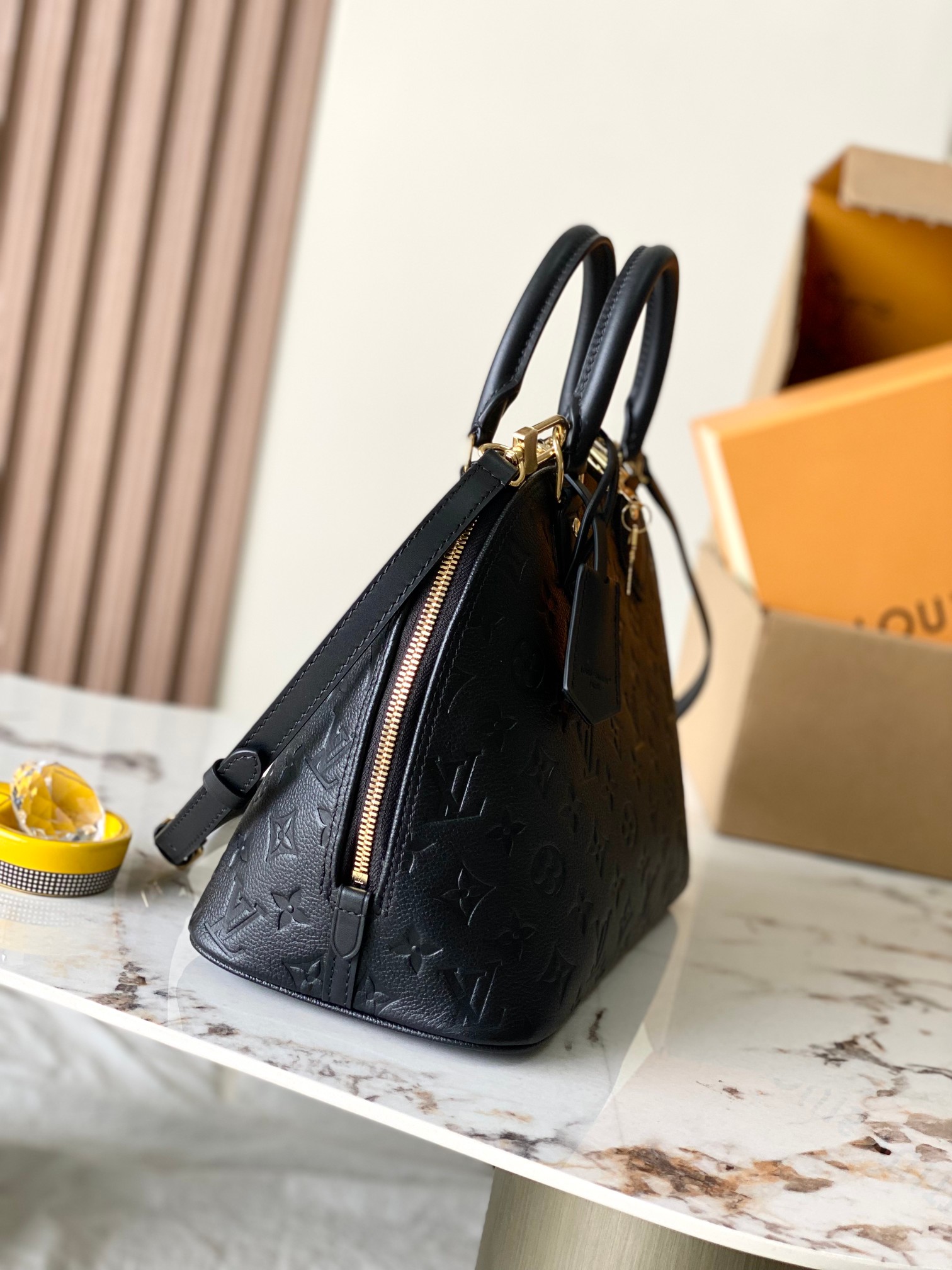 Alma PM Leather Handbag - Image 2