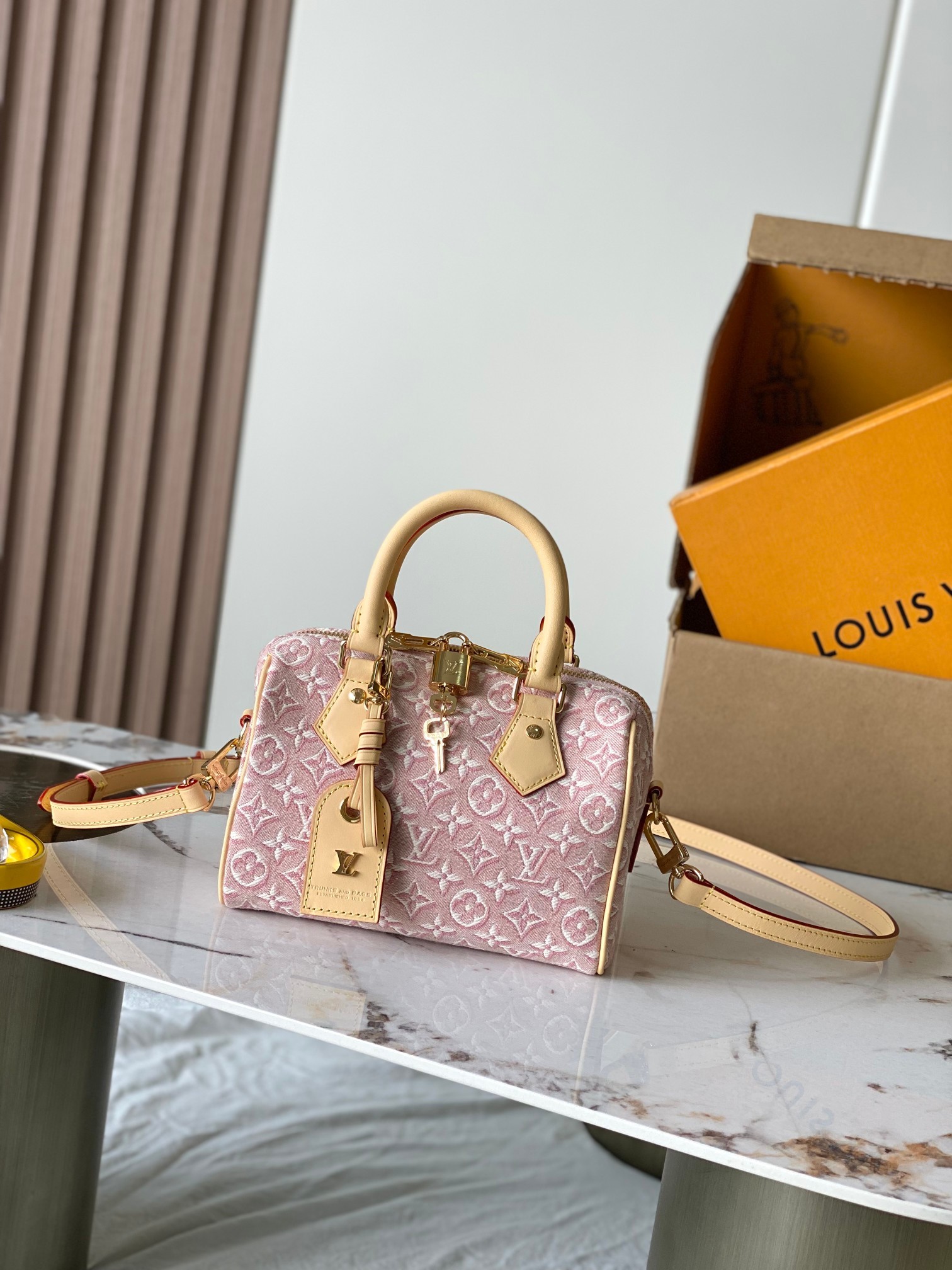 Louis Vuitton Speedy Bandoulière 20 Handbag - Image 2