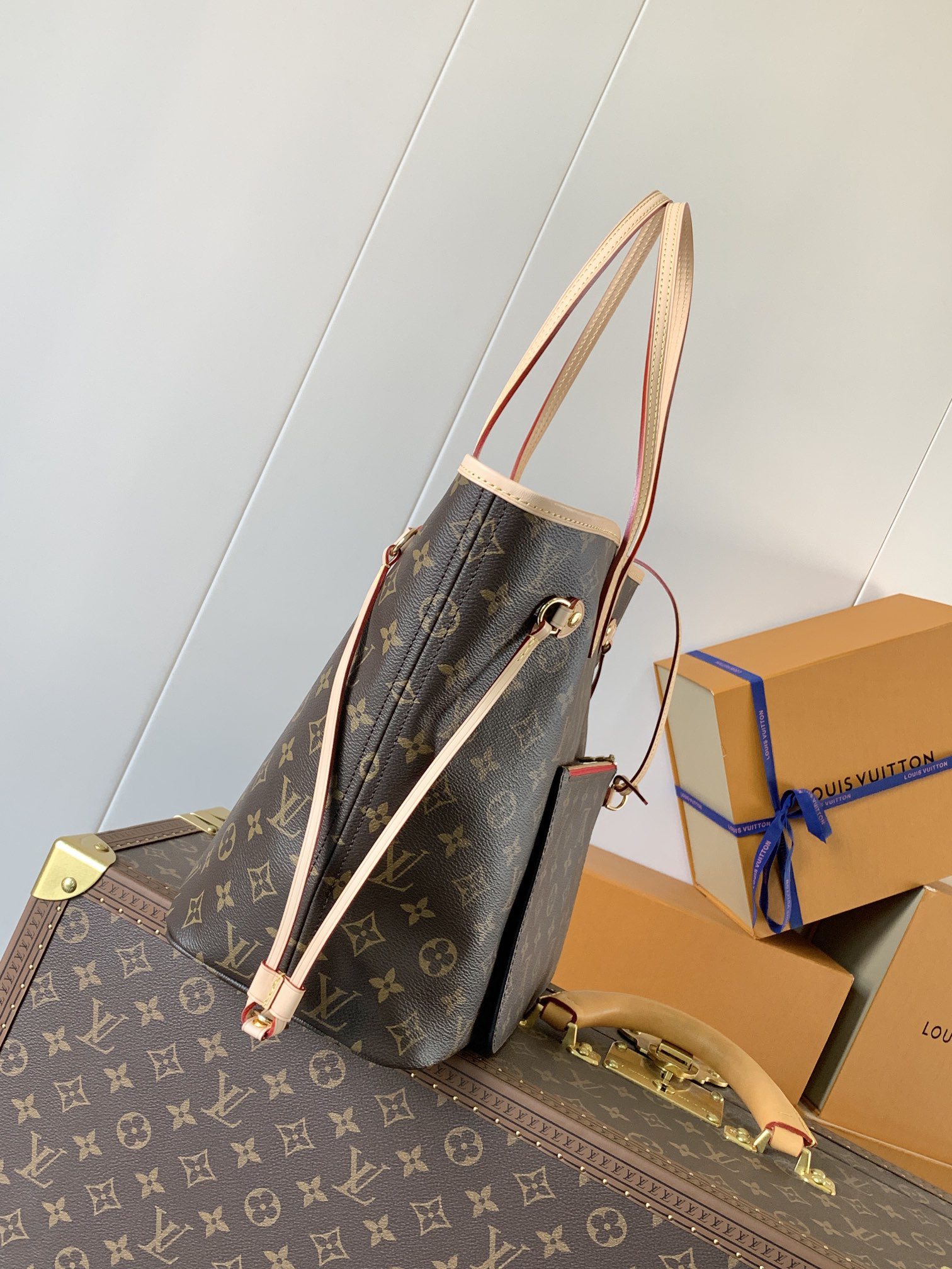 Louis Vuitton Neverfull MM Damier Ebene Tote Bag - Image 2