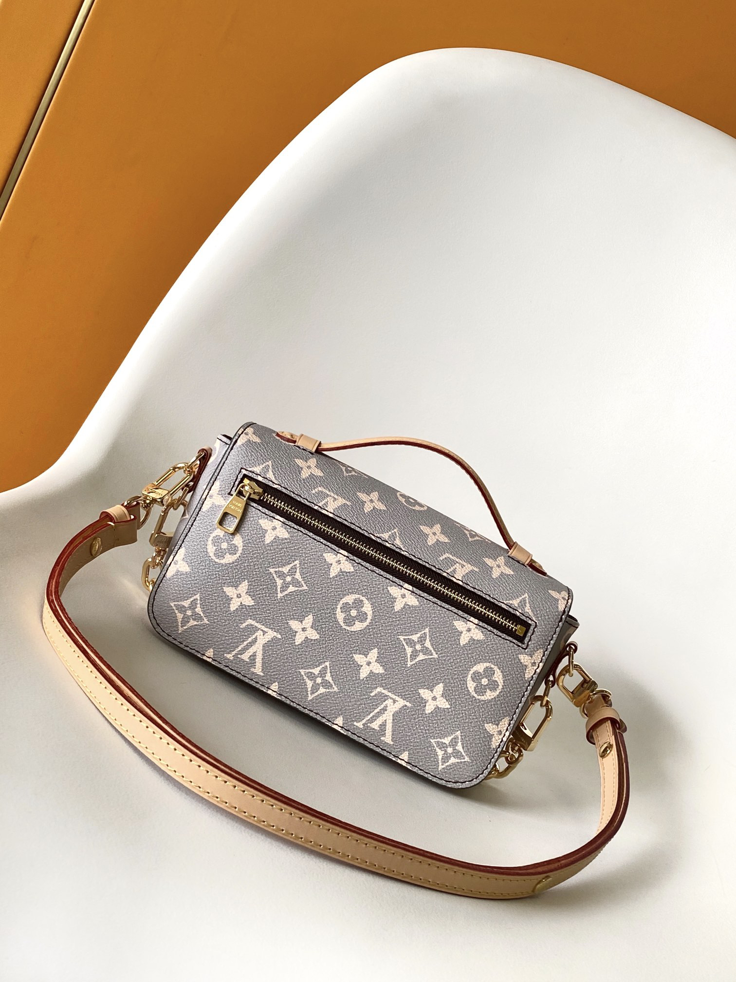 Louis Vuitton Pochette Métis East West M12429 Crossbody Bag - Image 2