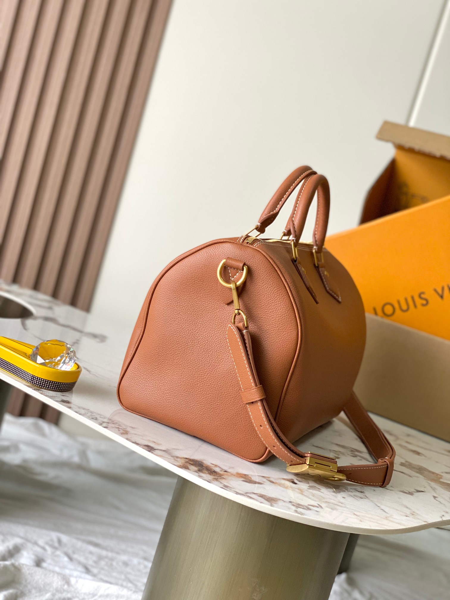 Speedy Soft 30 Lucky Leather Crossbody Bag - Image 2