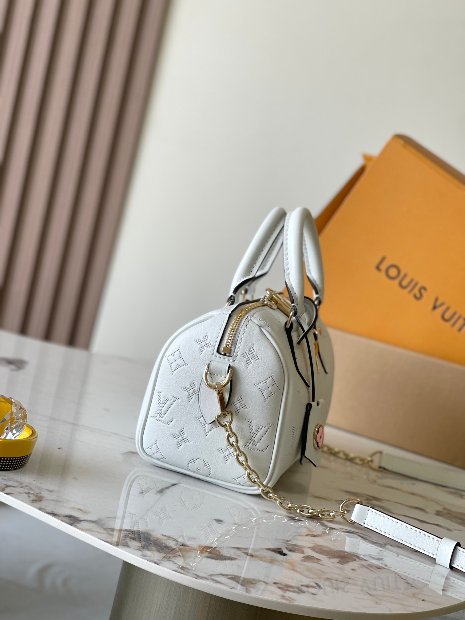 Speedy Bandouliere 20 Handbag - Image 2