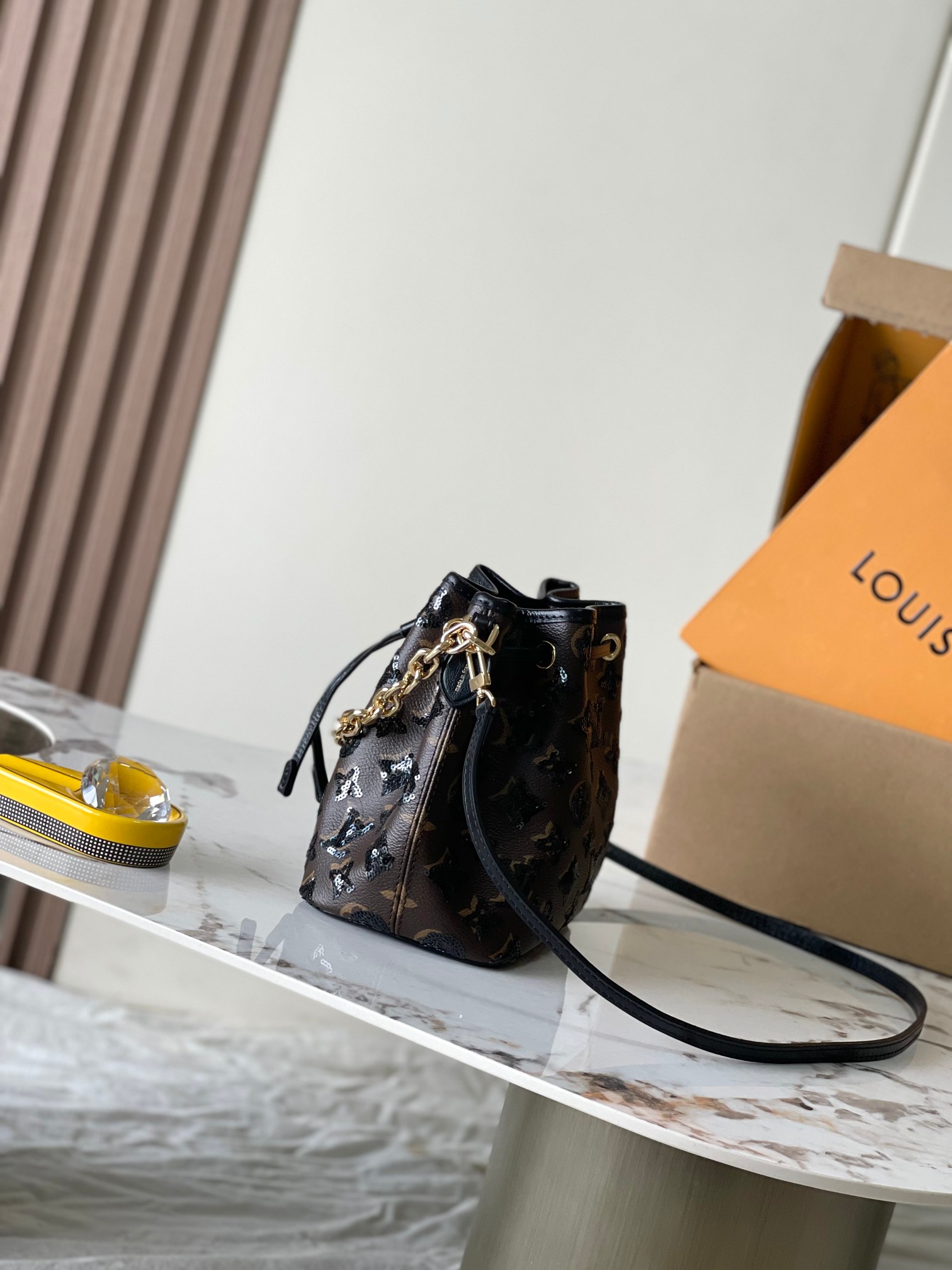 Louis Vuitton Noe BB Crossbody Bag - Image 2