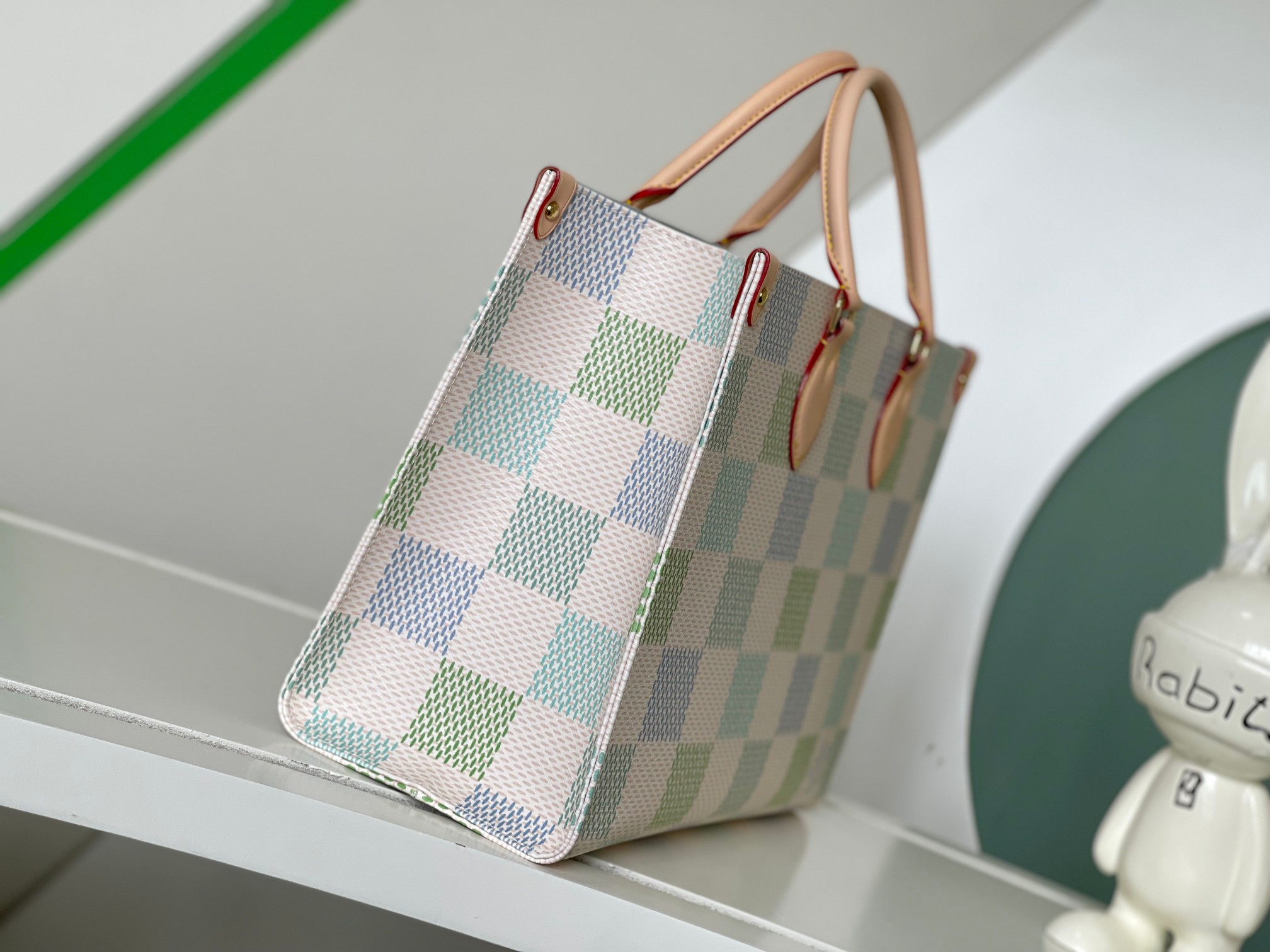 Louis Vuitton OnTheGo MM Damier Tote Bag - Image 2