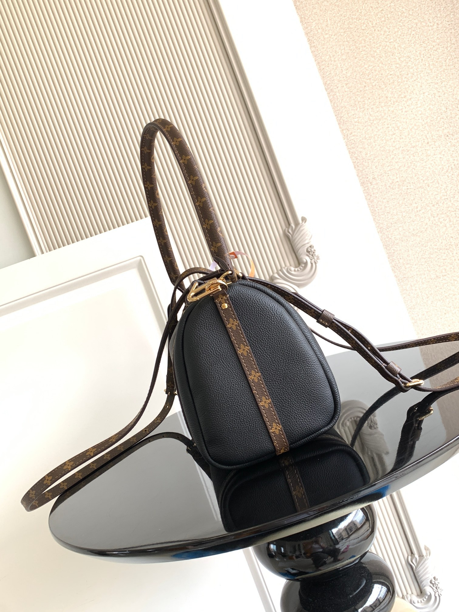 Louis Vuitton Express Small Handbag - Image 2