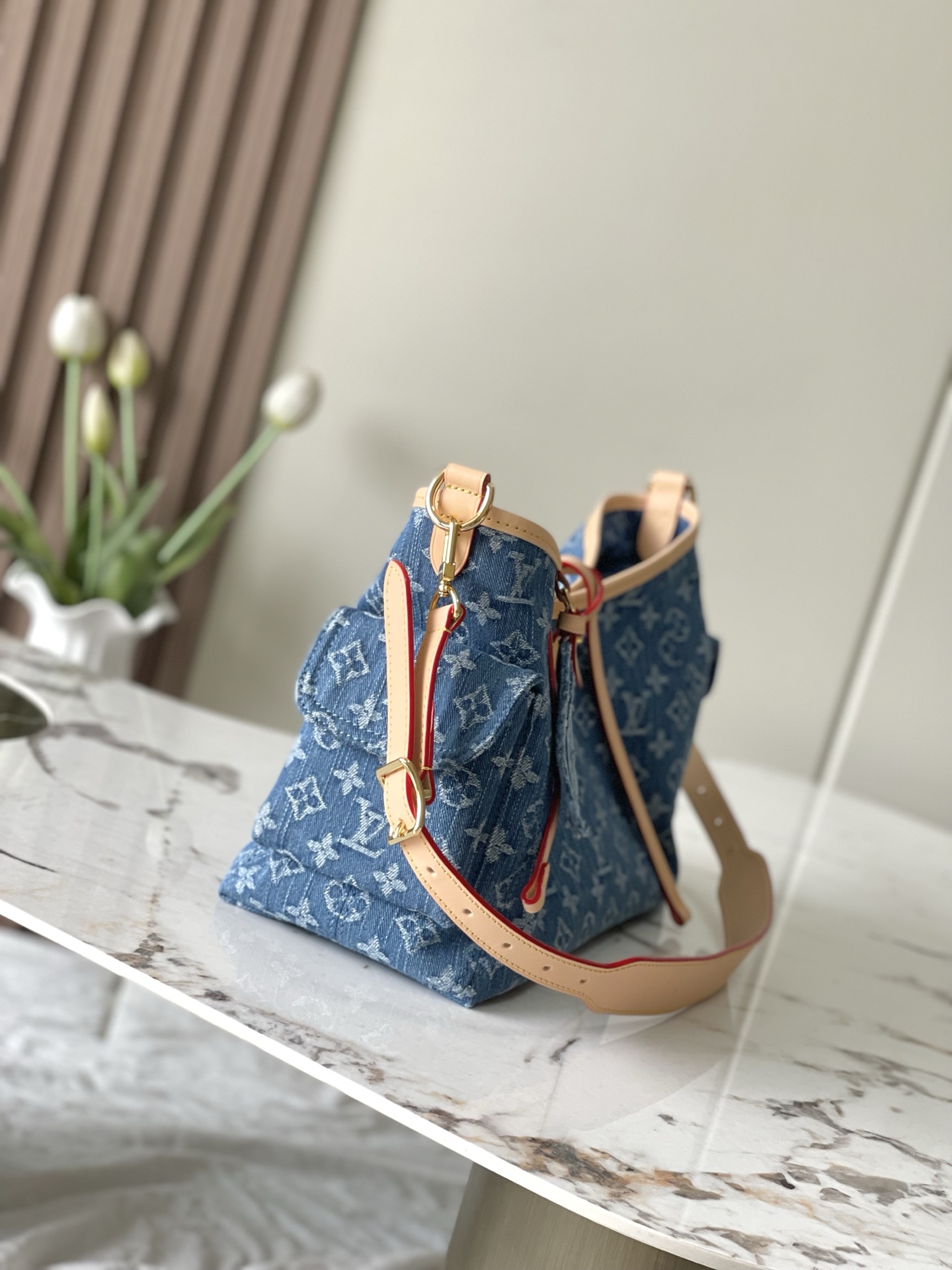 Louis Vuitton Carryall Cargo Small Handbag in Blue Denim - Image 2