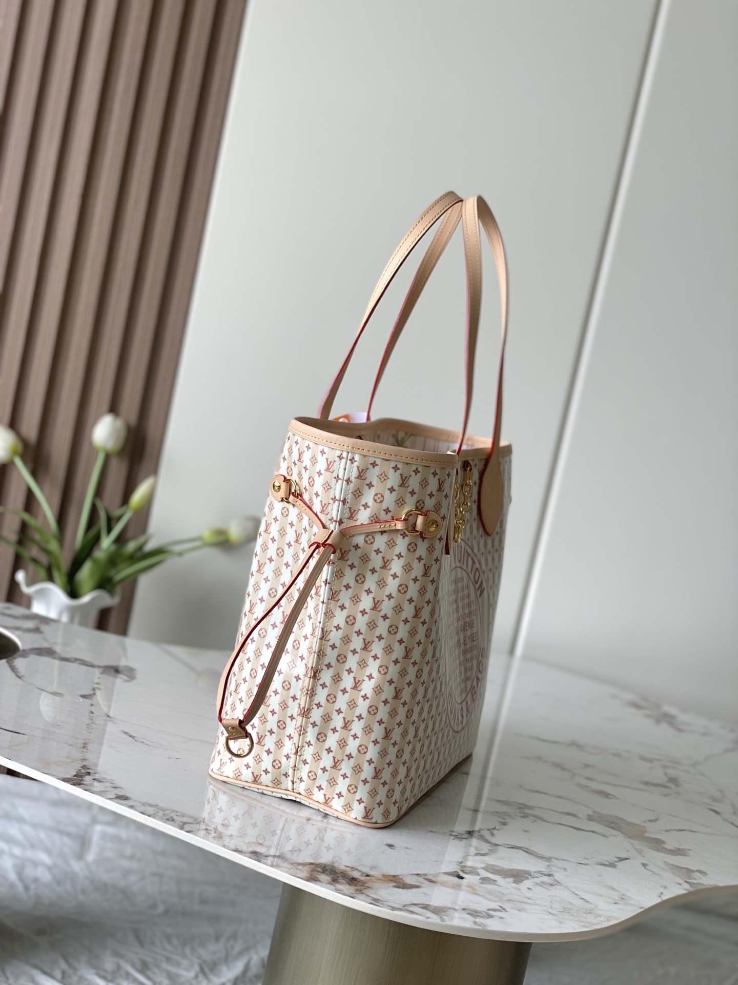 Neverfull MM Monogram Canvas Tote Bag - Image 2